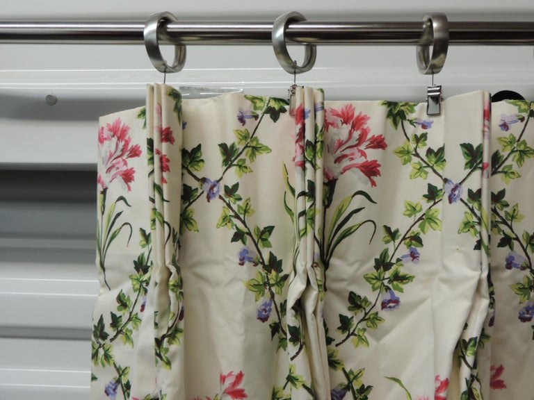 Green and Red Trellis Floral Pattern Chintz Drapery Curtain Panel For Sale  at 1stDibs
