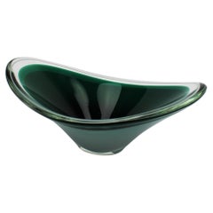 Bol en verre d'art vert et blanc de Paul Kedelv pour Flygsfors signé 1958 Suède