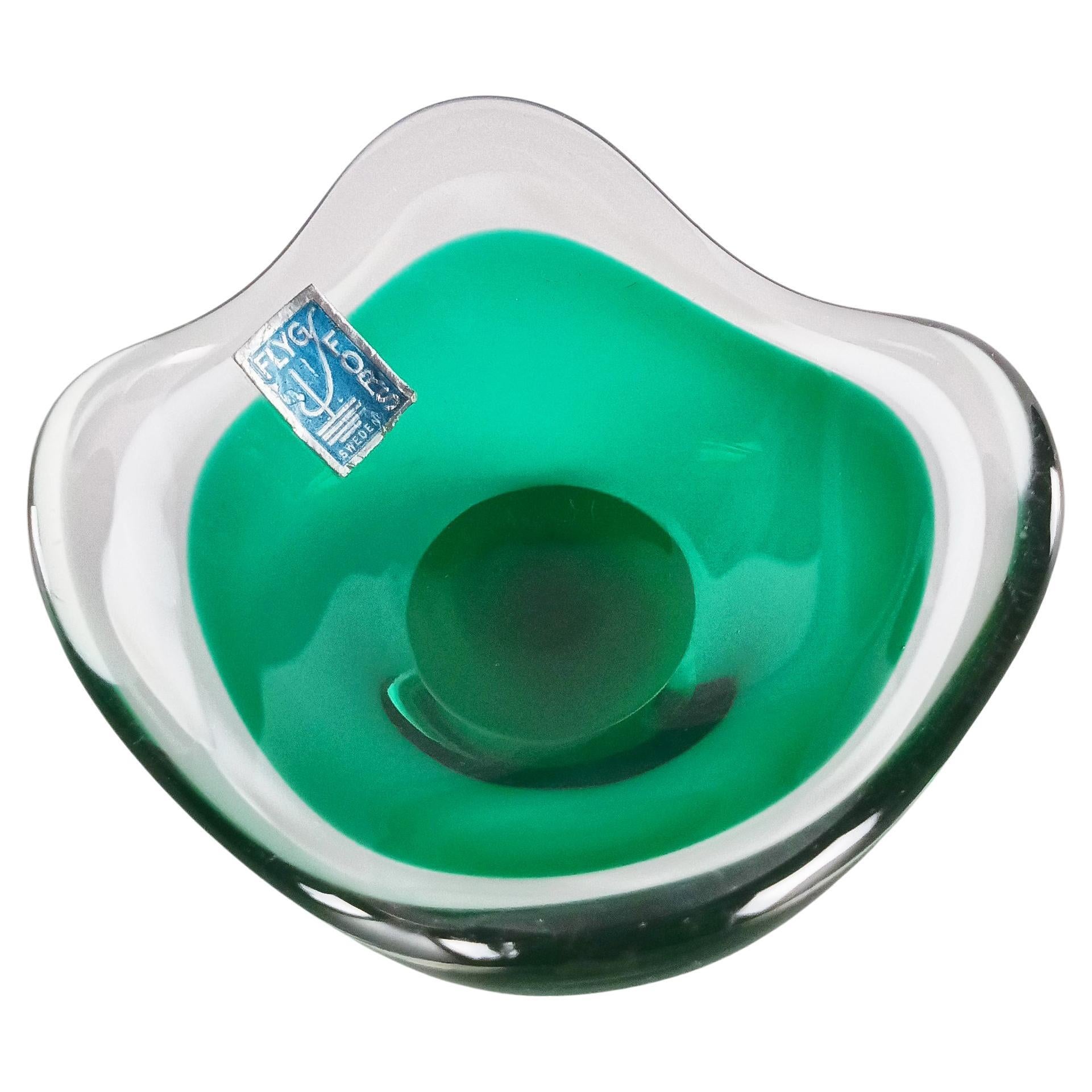 Green and White Glass 
Coquille
 Bowl by Paul Kedelv for Flygsfors, Sweden, 1953