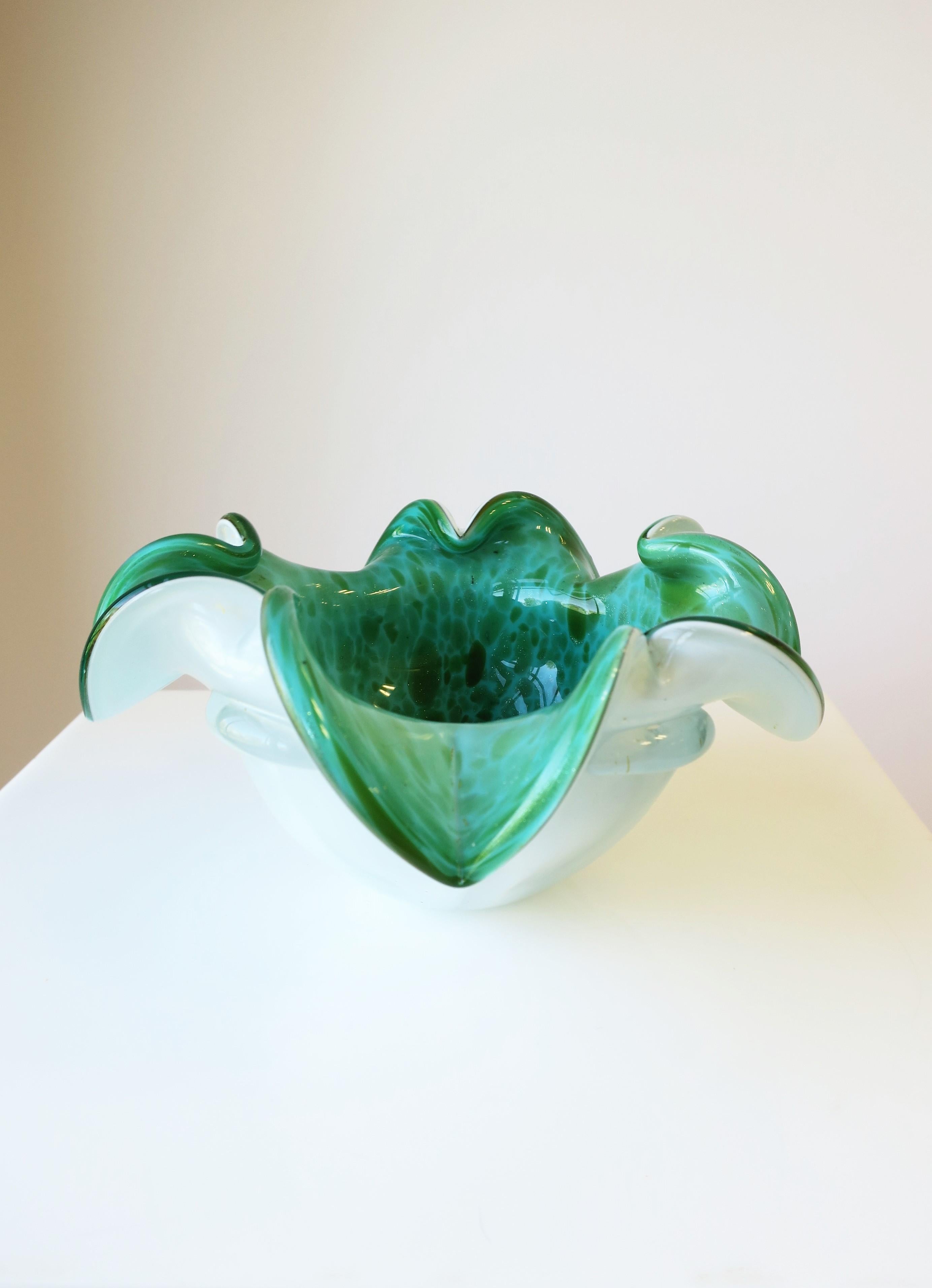 Italian Murano Organic Modern Green and White Art Glass Bowl, 1960s For Sale 4