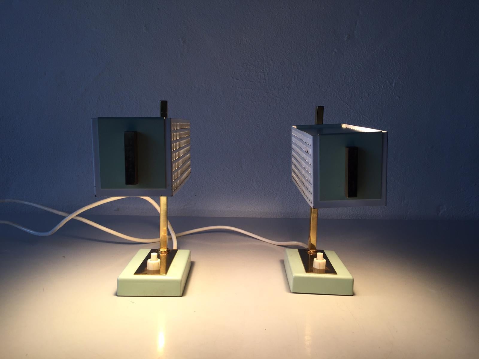 Mid-20th Century Green and White Metal Pair of Table Lamps Style of Mathieu Matégot, 1950s For Sale