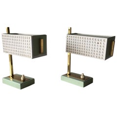Pareja de lámparas de mesa de metal verde y blanco estilo Mathieu Matégot, años 50