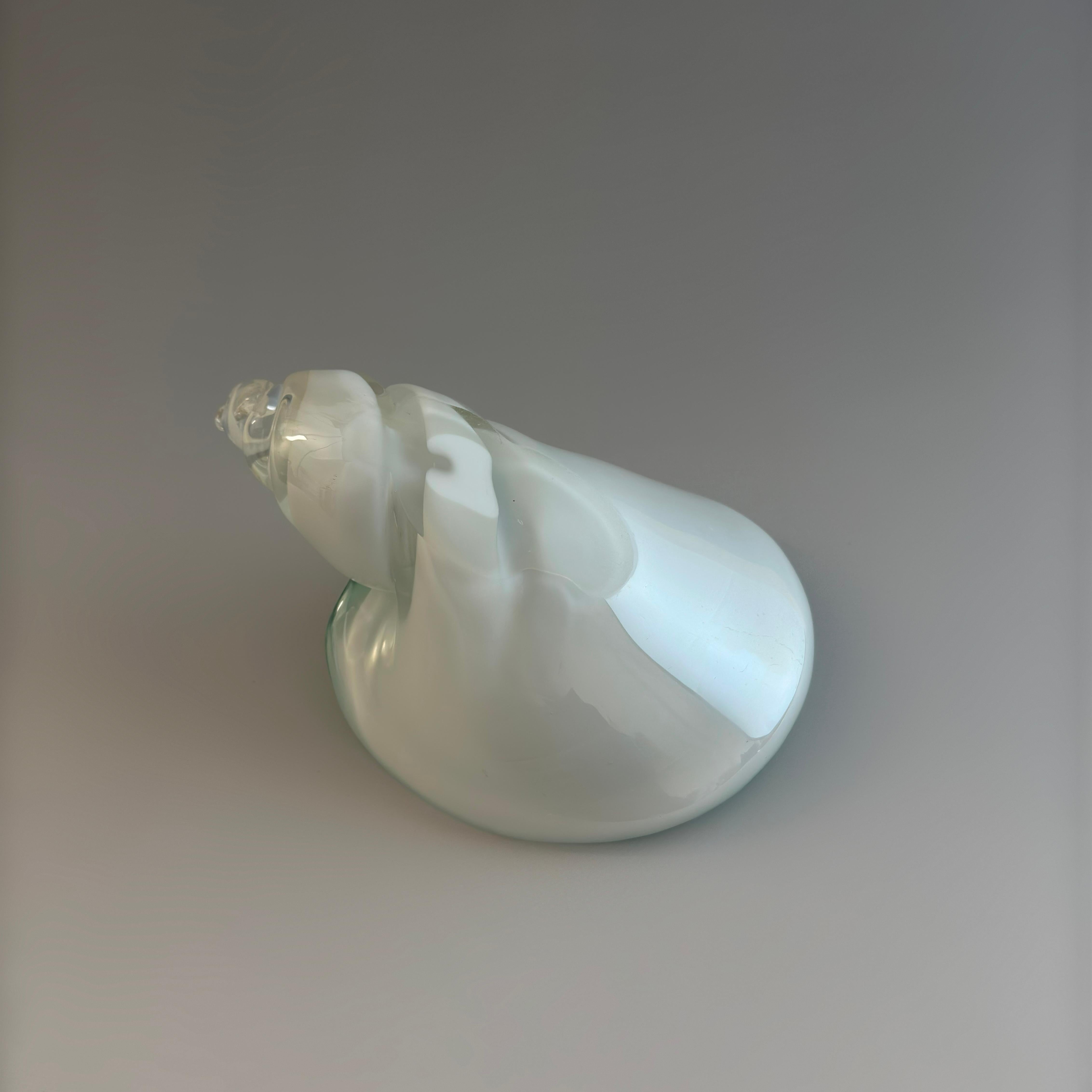 Muschelschale aus grünem und weißem Muranoglas, Alfredo Barbini, Italien, CIRCA 1970er Jahre im Angebot 5