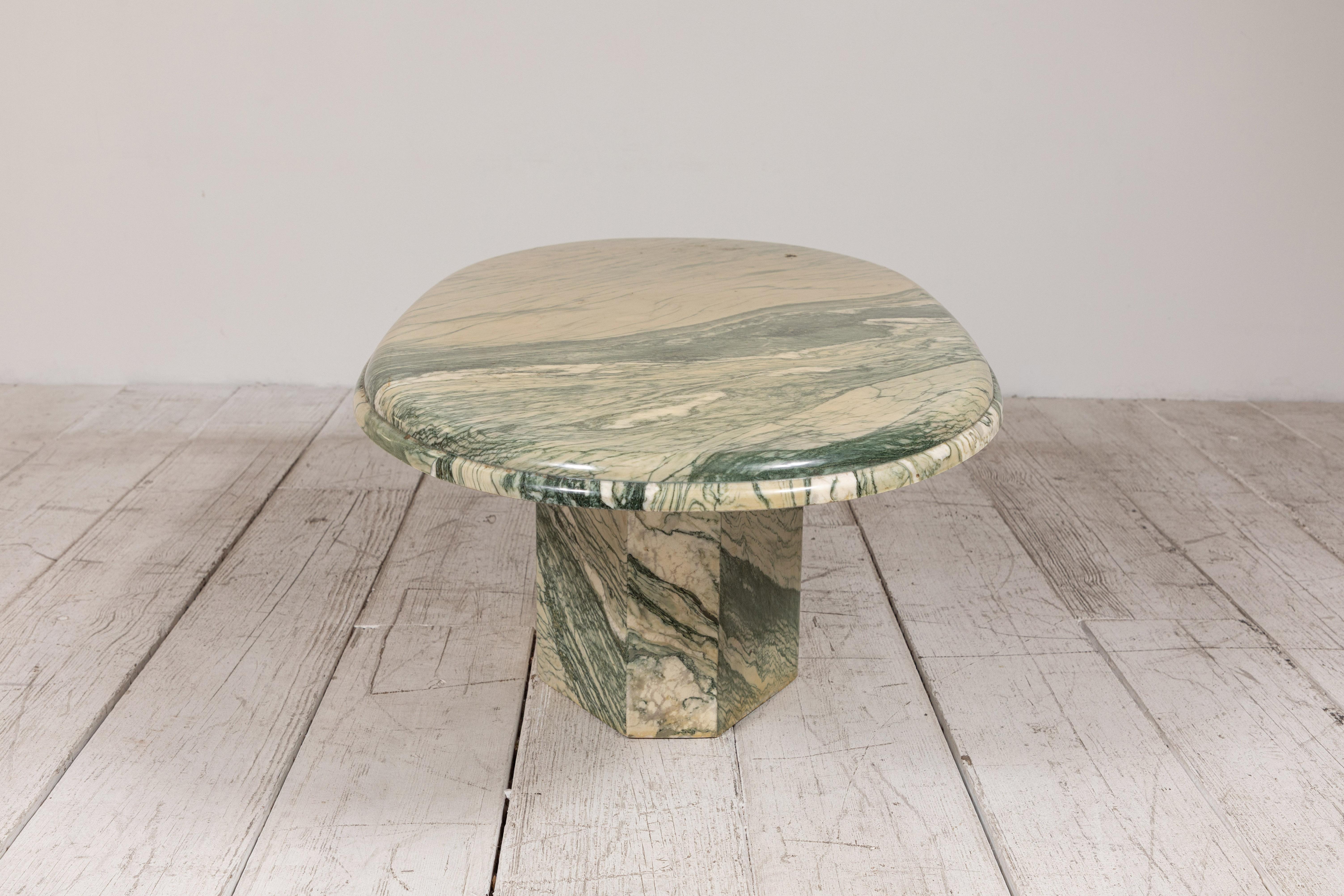 Green and White Oval Marble Cocktail Table 8