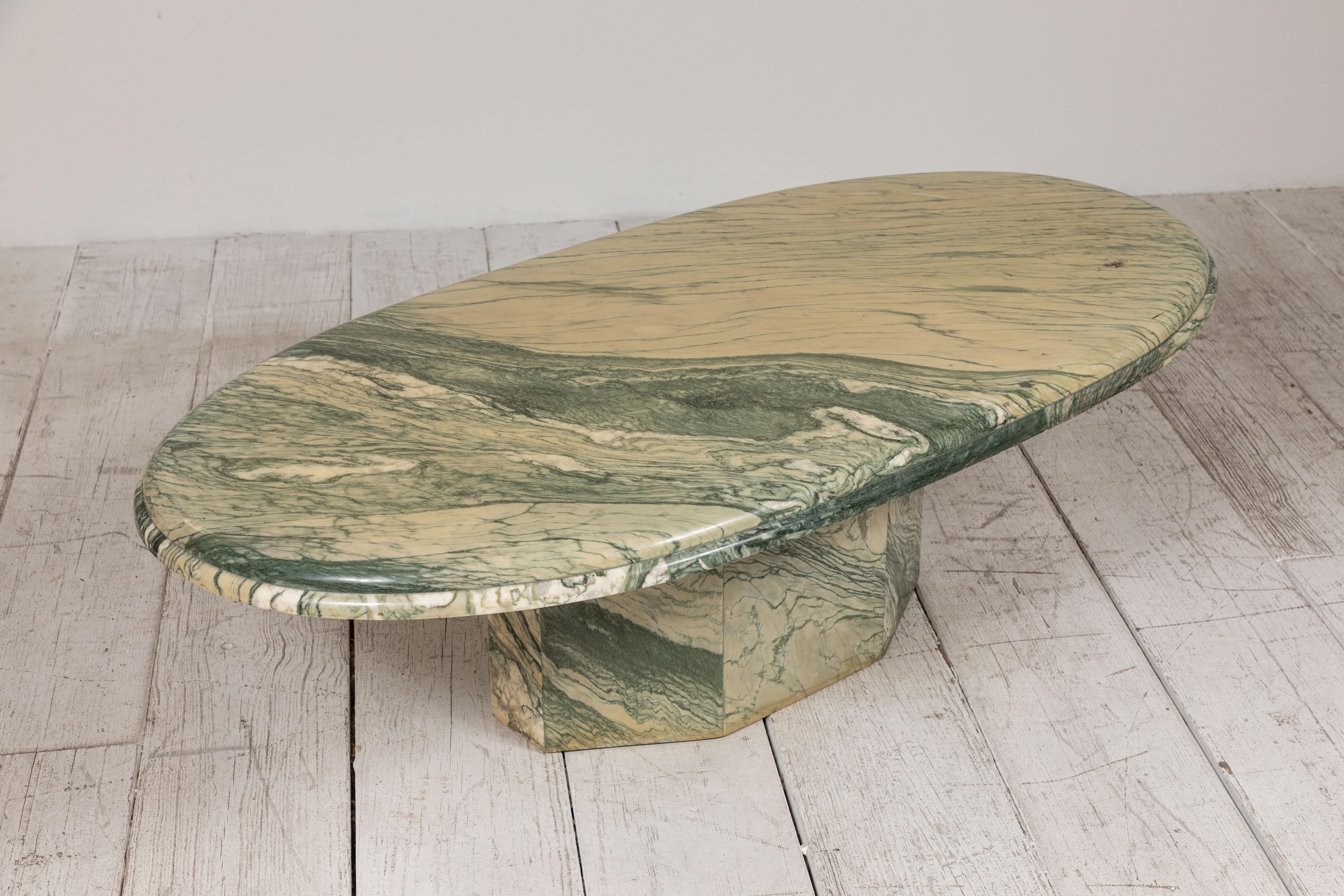 Green and White Oval Marble Cocktail Table 3