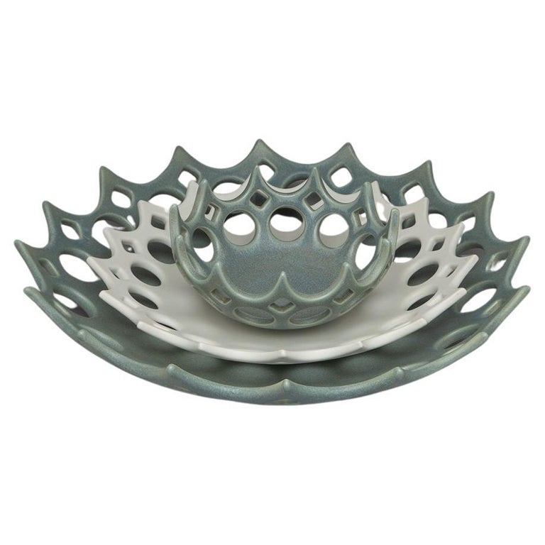  Ceramic Waterdrop Nesting Bowls-Mossy Green and White, in Stock For Sale