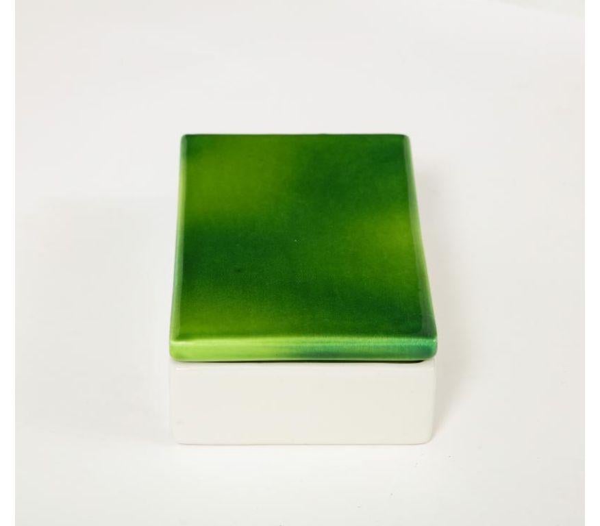 Green and White Two-Tone Glazed Porcelain Lidded Box by Raymor, c. 1960 For Sale 1