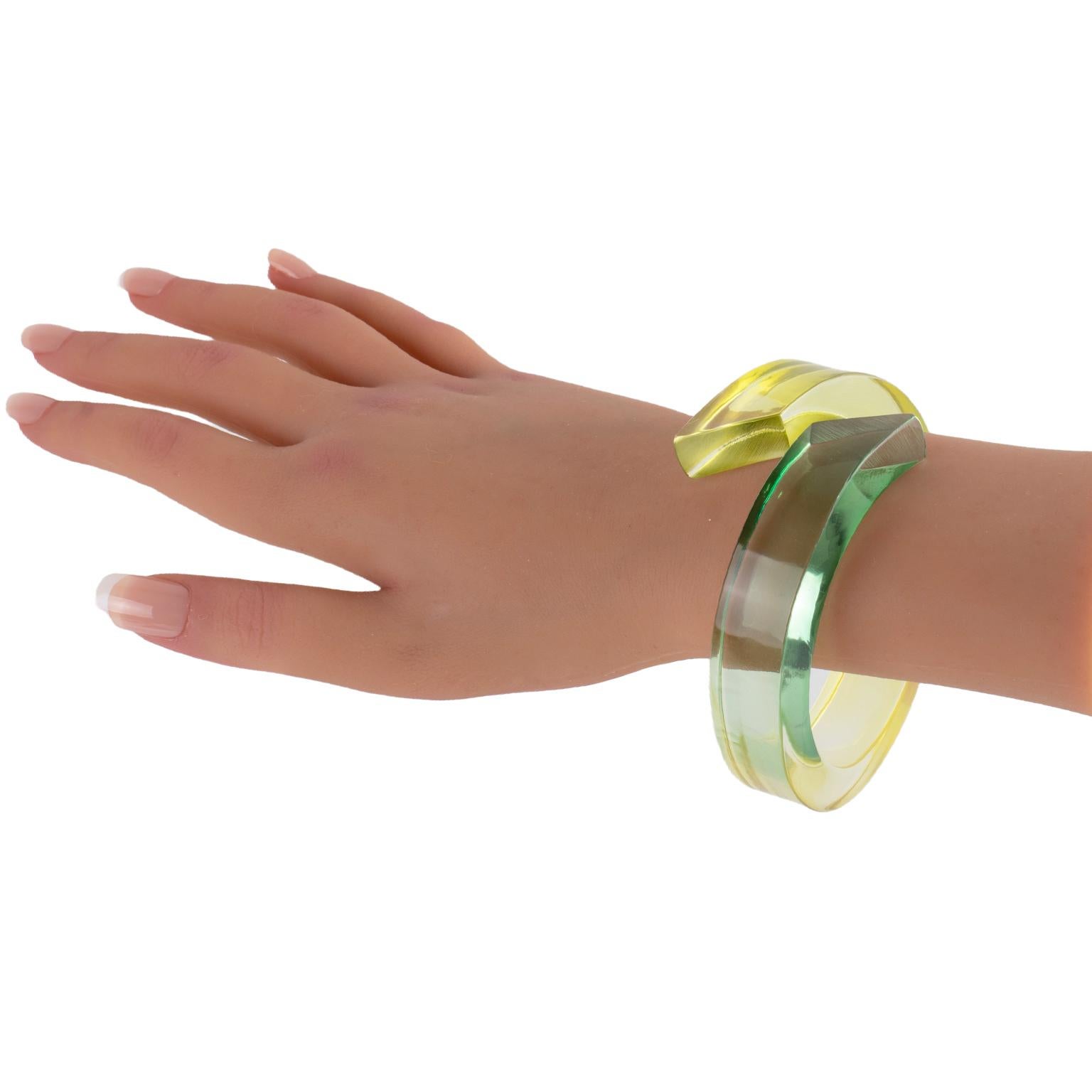 Pulsera Bypass de Lucita Verde y Amarilla en venta 1