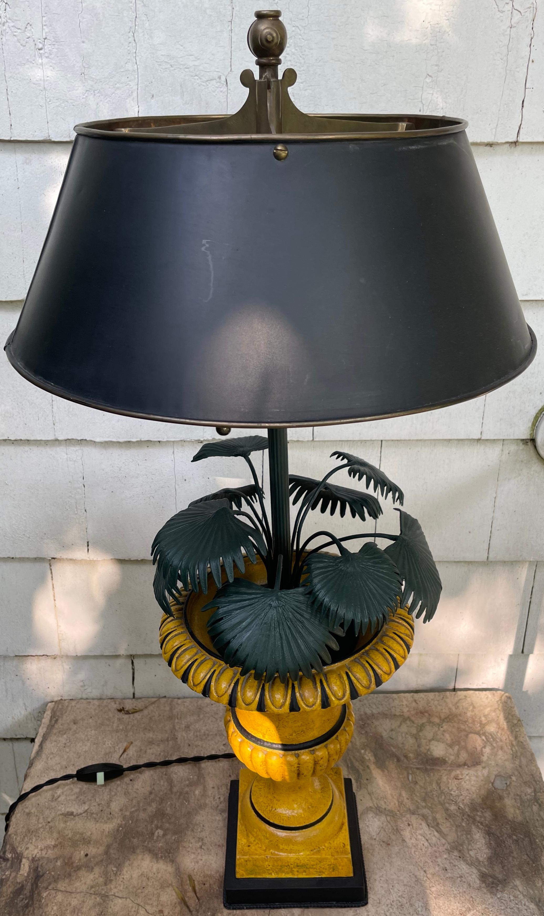 Green and Yellow Potted Palm Urn Lamp In Good Condition For Sale In New York, NY