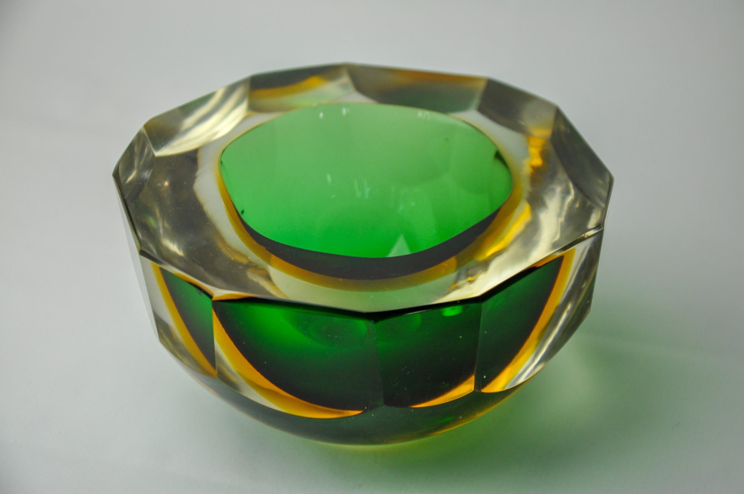 Bolsillo vacío verde y amarillo sommerso de seguso, cristal de murano, italia, 1970 Italiano en venta
