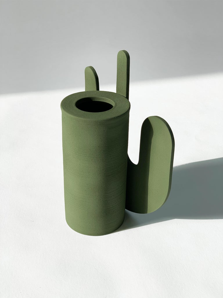 Green Anka Vase by Séverine Digonnet In New Condition For Sale In Geneve, CH
