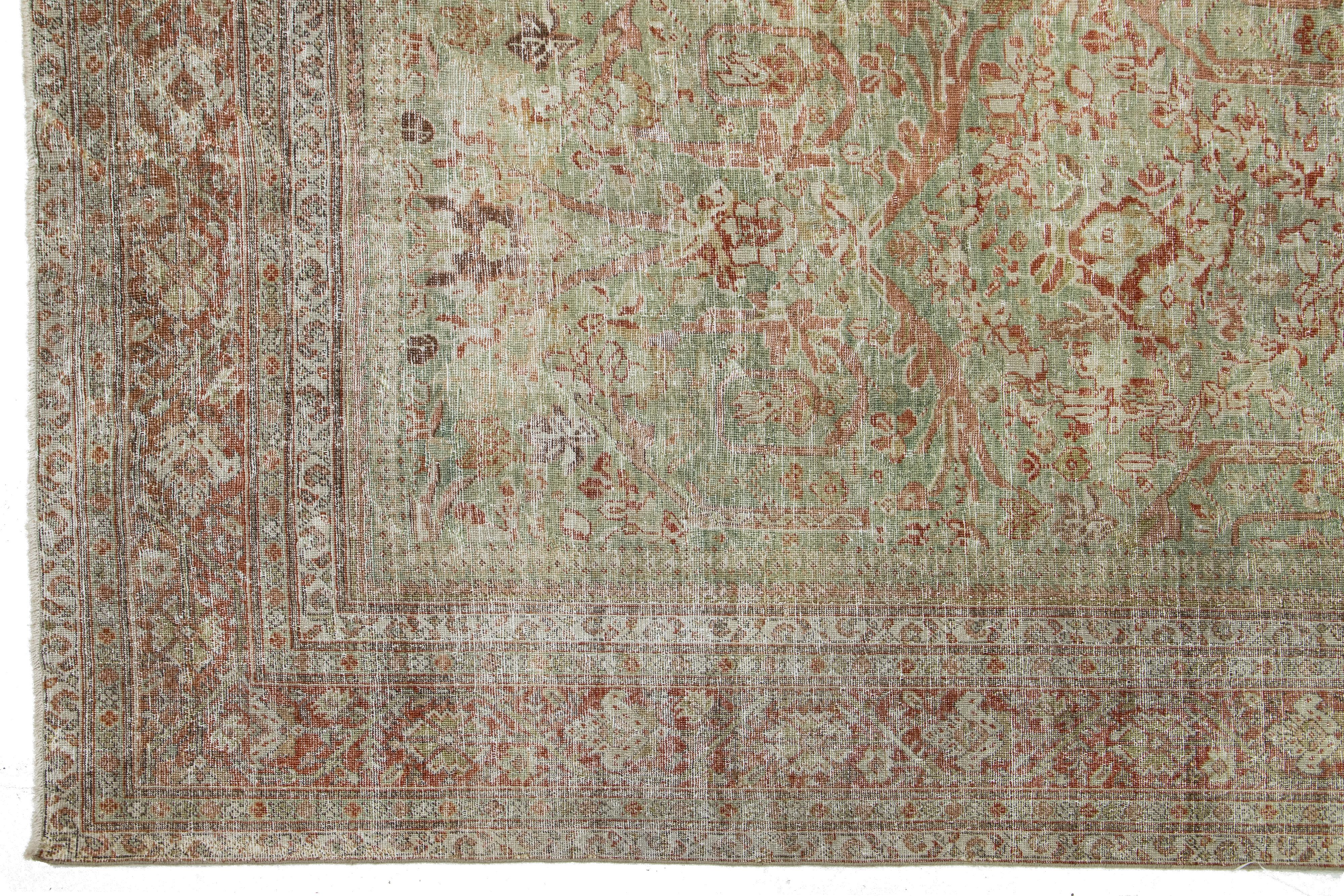 Laine Tapis persan Mahal ancien vert avec motif sur toute sa surface des années 1890 en vente