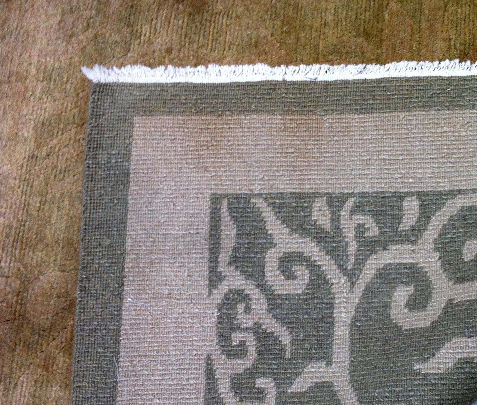 Green Antique Wash Area Rug In New Condition In Los Angeles, CA