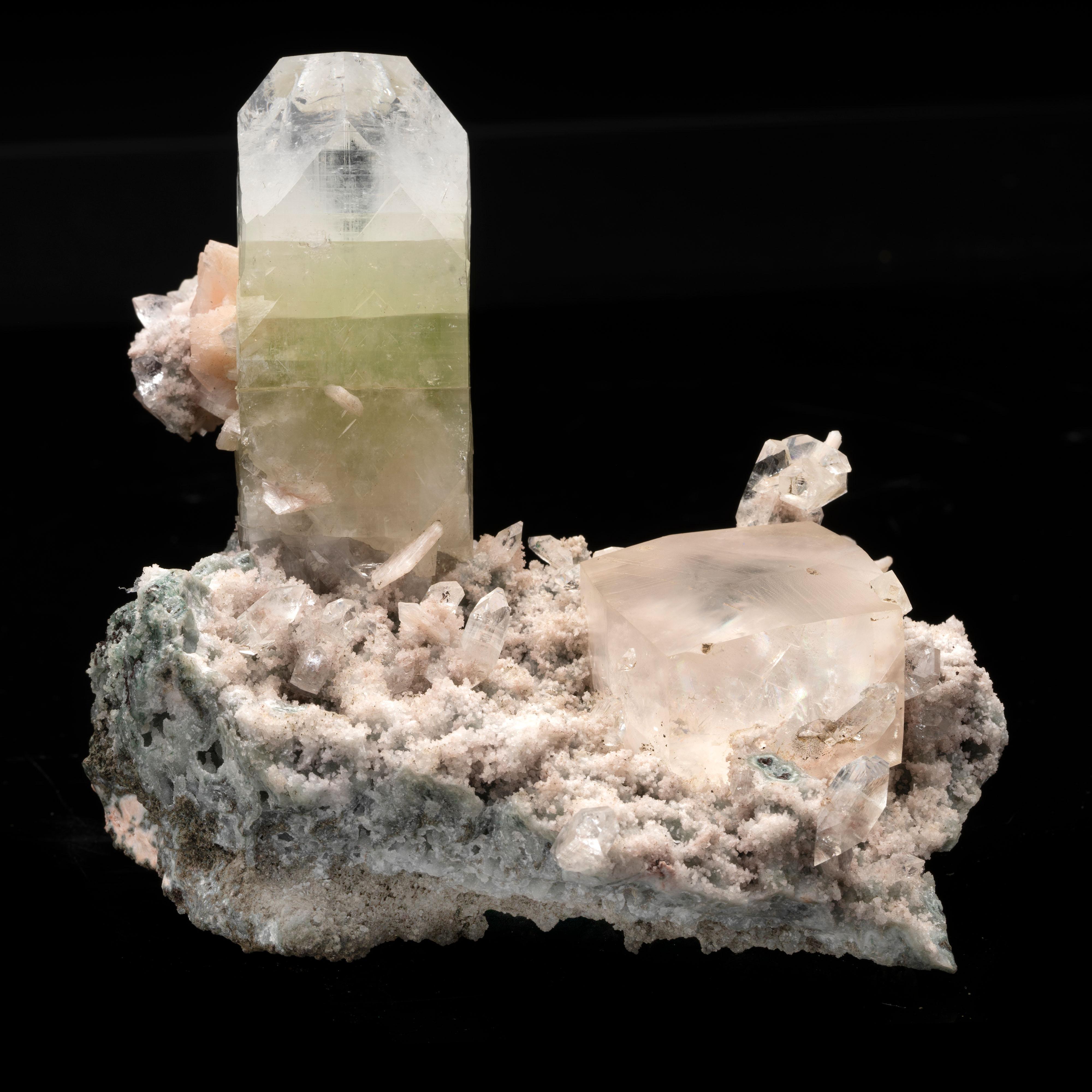 Green Apophyllite and Stilbite with Calcite In New Condition For Sale In New York, NY