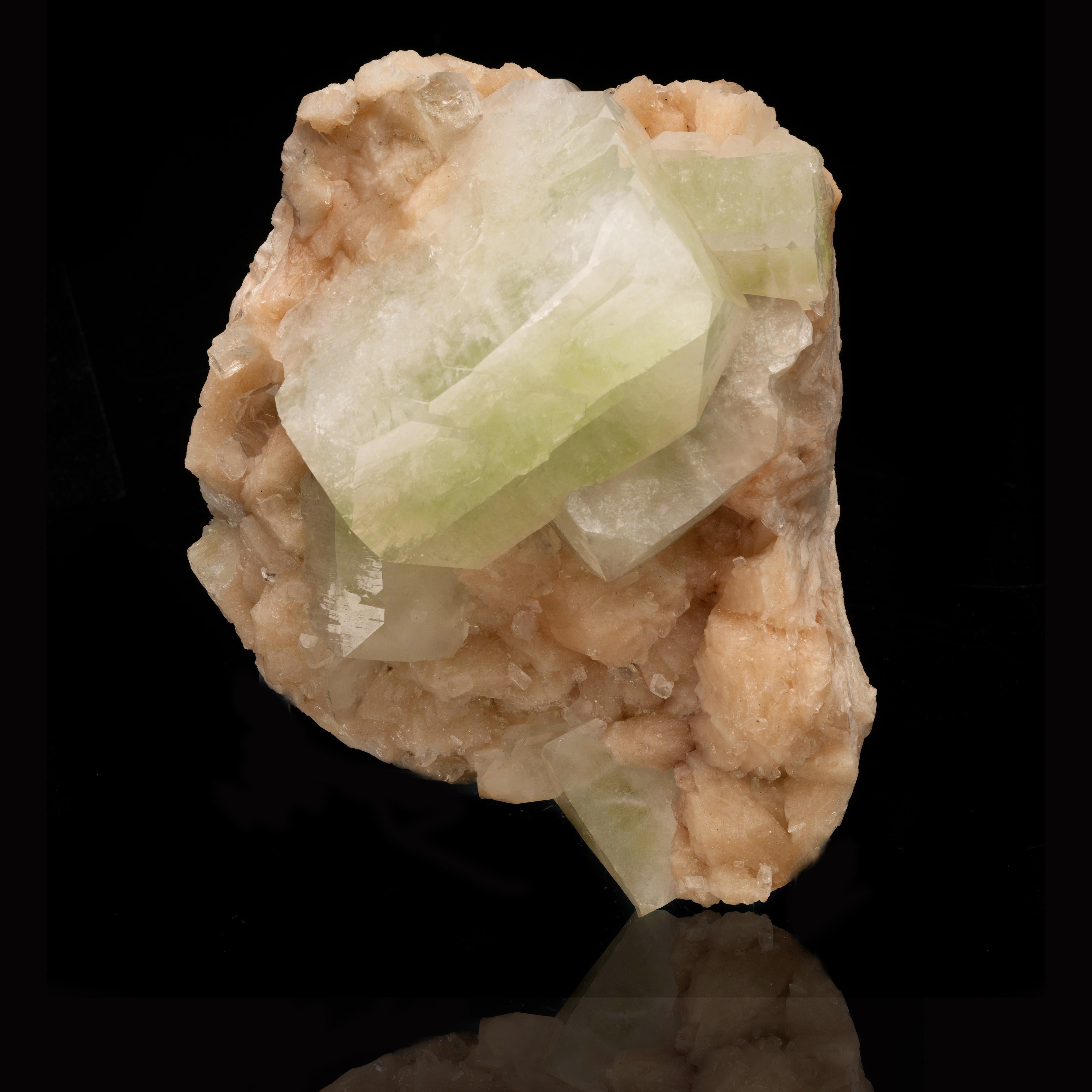 Green Apophyllite on Stilbite In New Condition For Sale In New York, NY