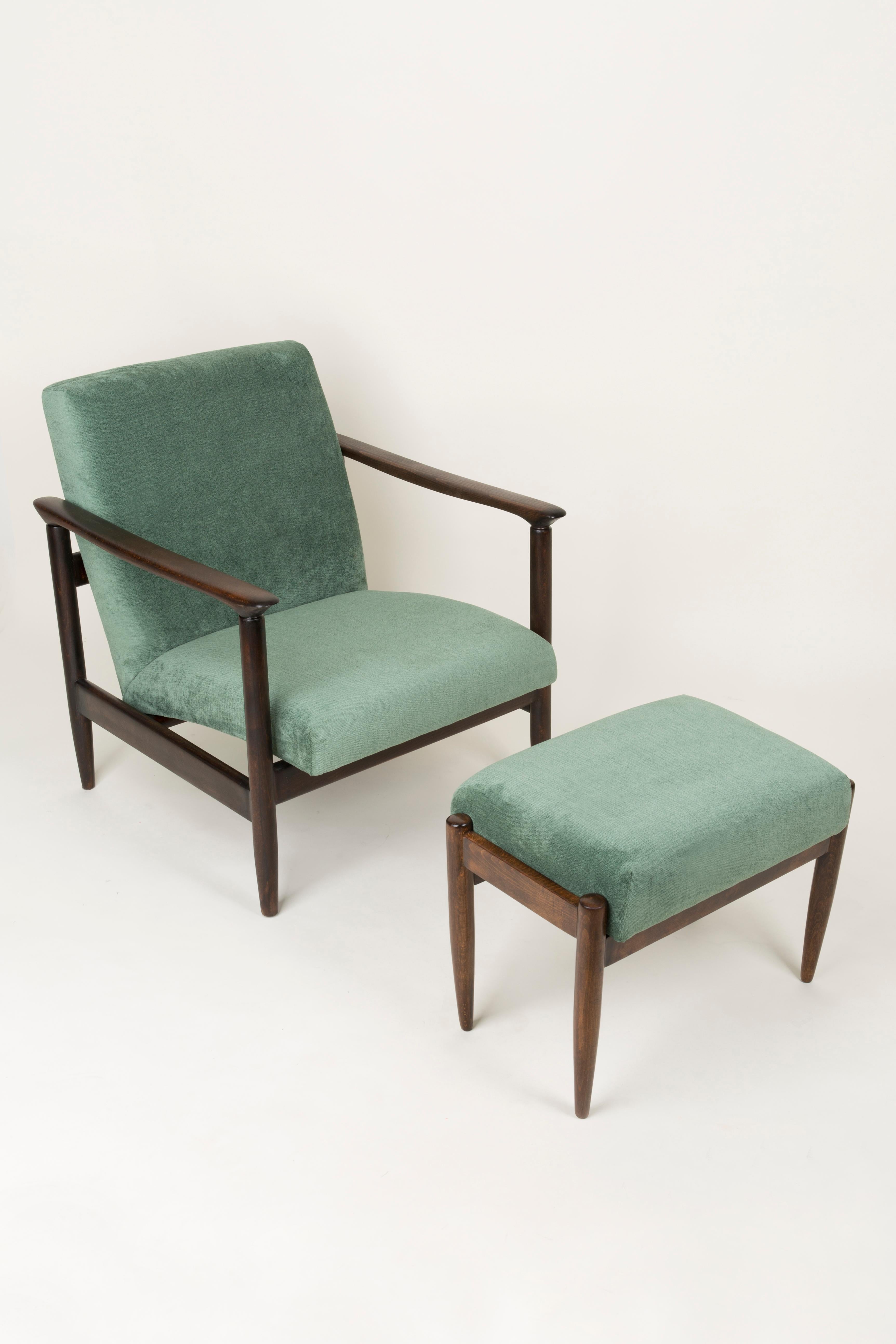 Hand-Crafted Green Apple Armchair and Stool, Edmund Homa, GFM-142, 1960s, Poland For Sale