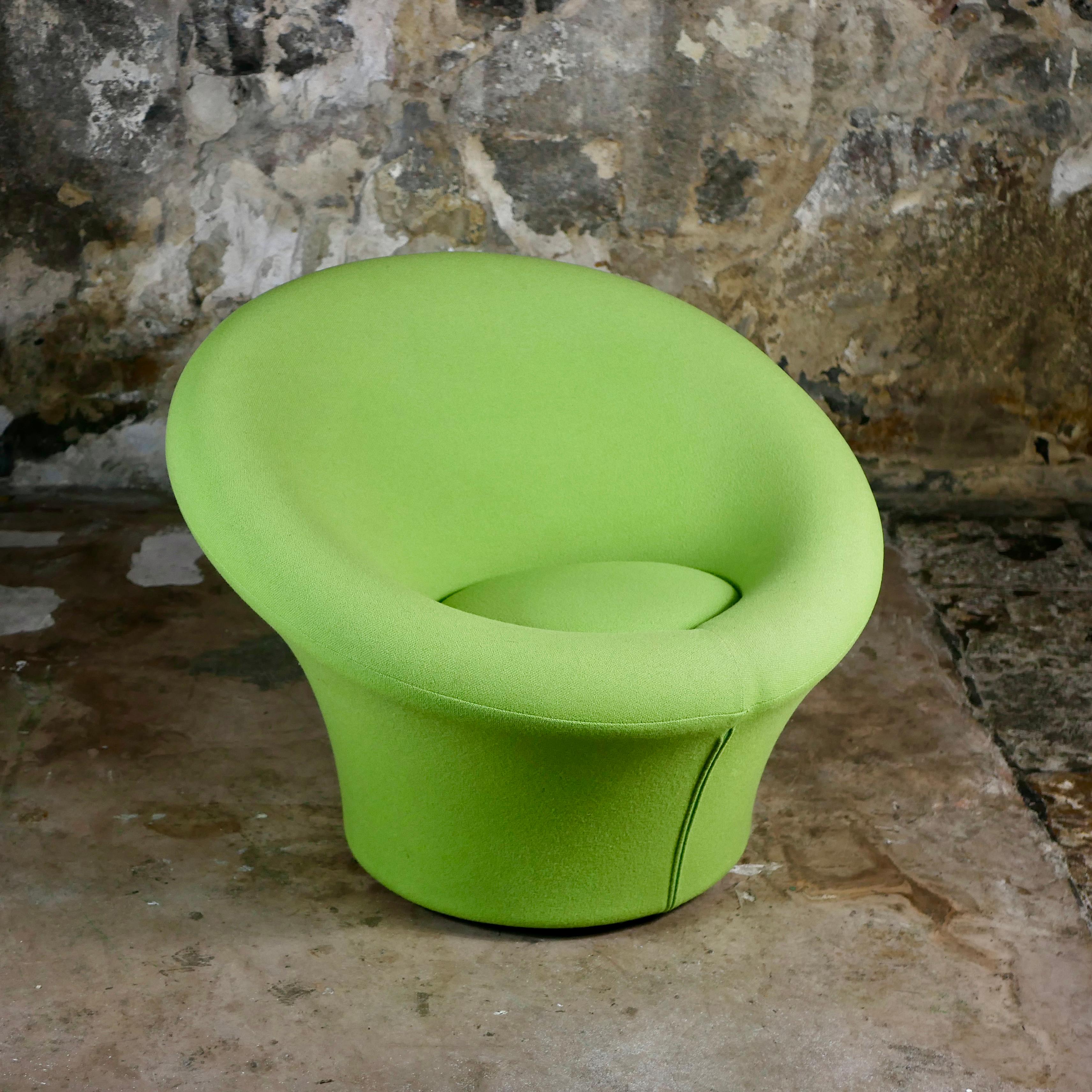 Sillón y otomana en forma de seta de manzana verde de Pierre Paulin para Artifort, década de 1990 Era espacial en venta