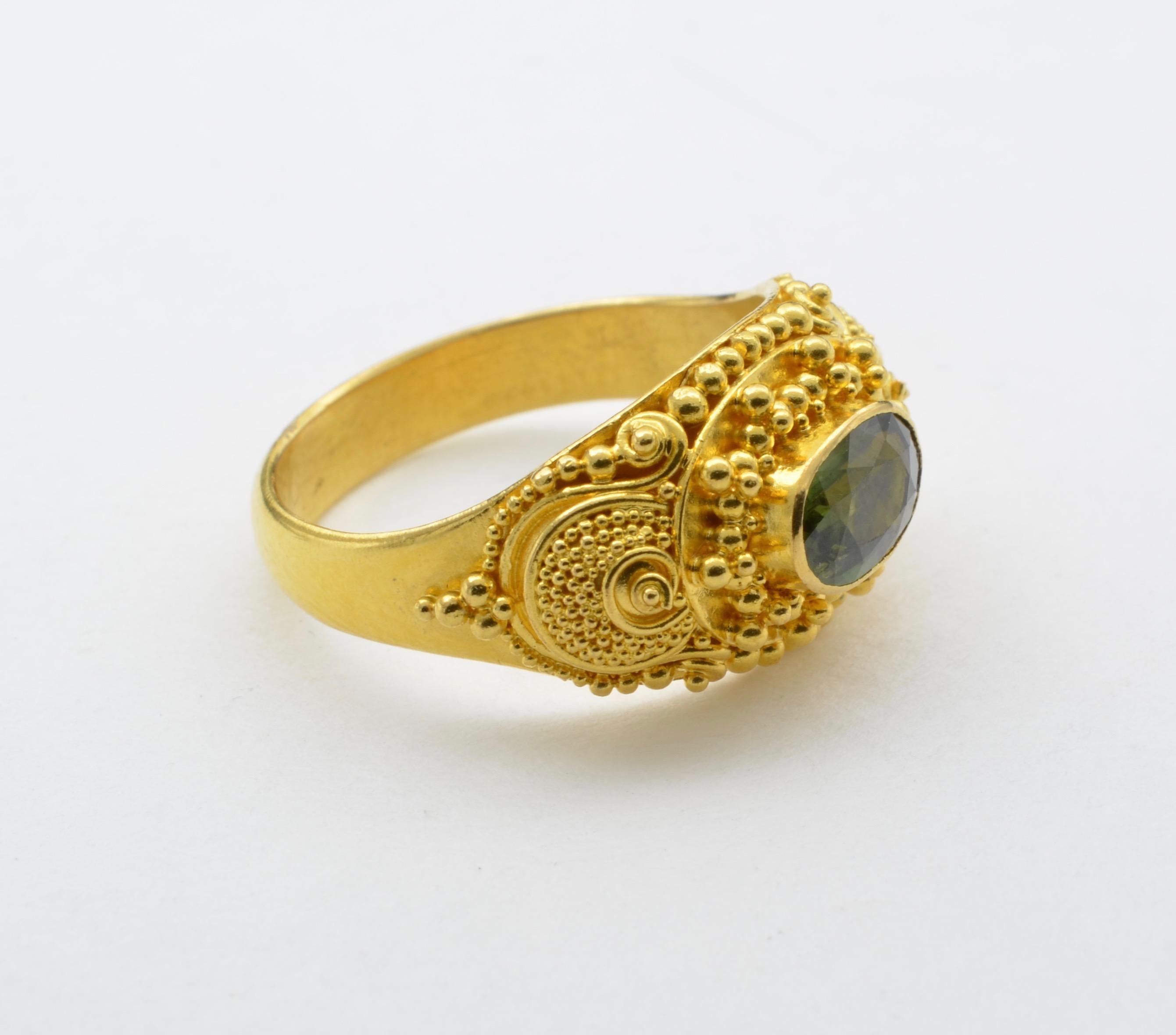 Green ‘Approximate 1.0 Carat’ Tourmaline Ring in 22 Karat Gold with Granulation For Sale 1