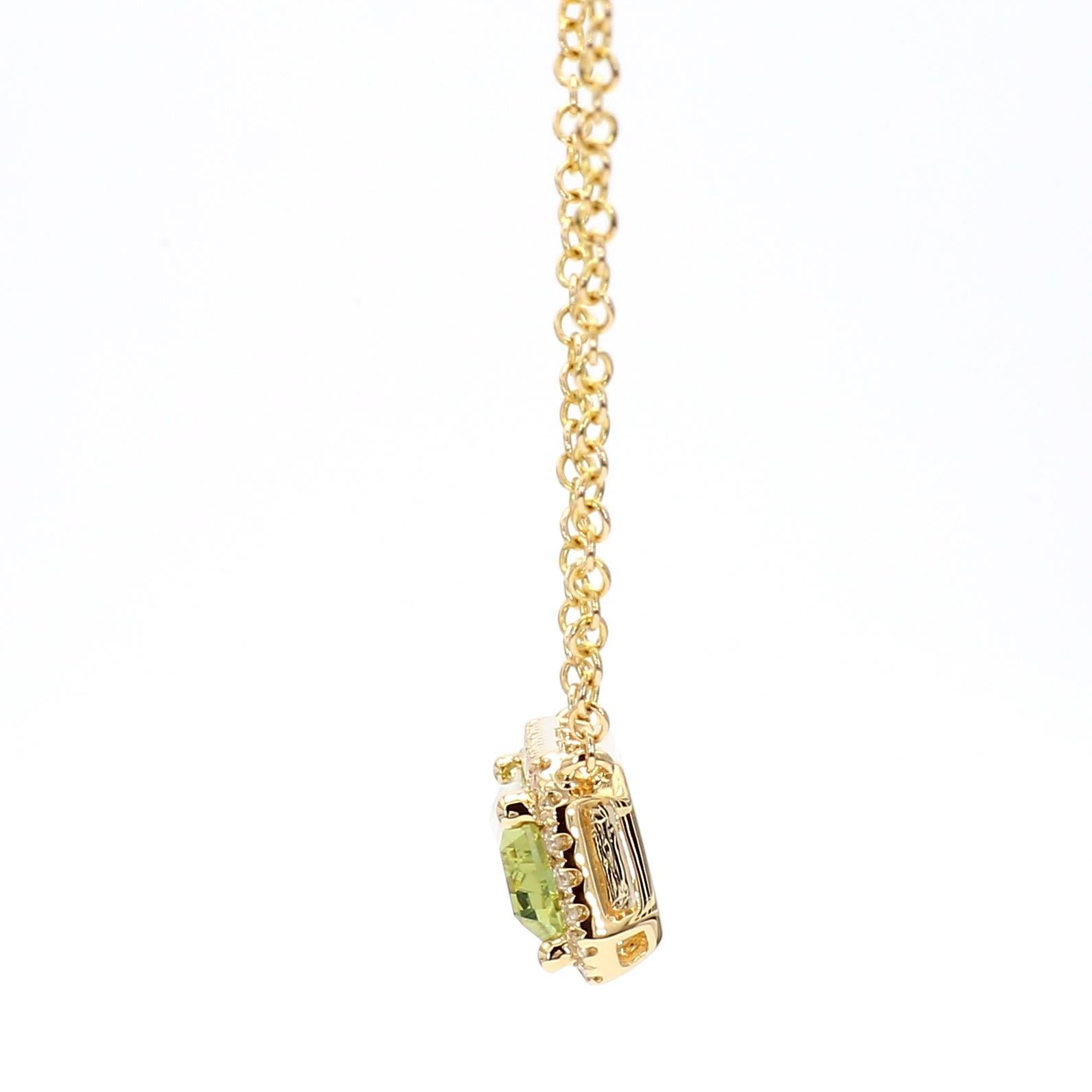 Aquamarine Greenish Yellow 2.22 Carat East to West Pendant Diamonds 14K Gold For Sale 1