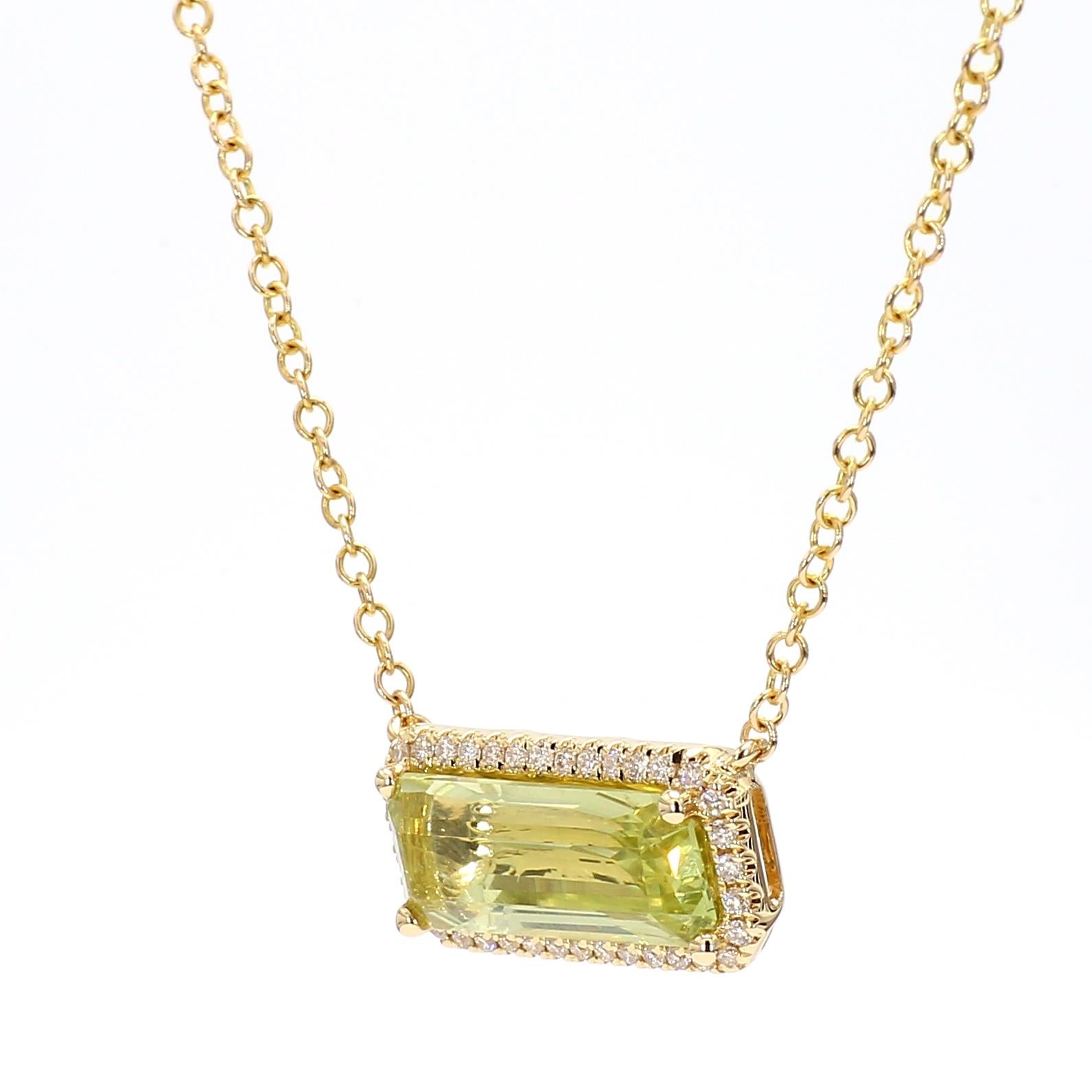 Aquamarine Greenish Yellow 2.22 Carat East to West Pendant Diamonds 14K Gold For Sale 2