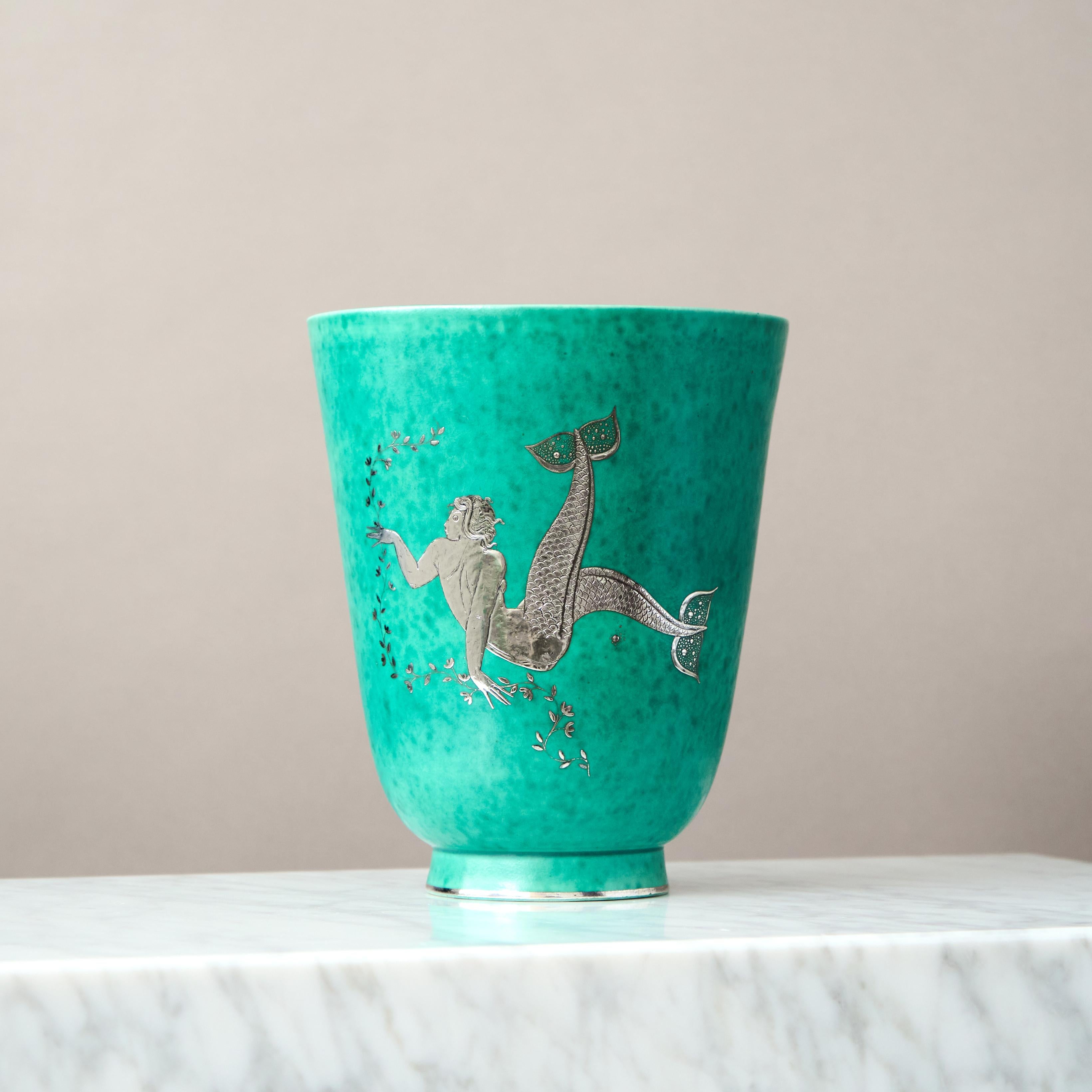 Green 'Argenta' Art Deco Stoneware Vase by Wilhelm Kage Gustavsberg Sweden 1930s In Good Condition For Sale In Malmö, SE