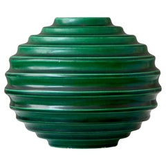 Jarrón Globo de Cerámica Art Decó Verde de Ewald Dahlskog, Bo Fajans, Suecia, años 30