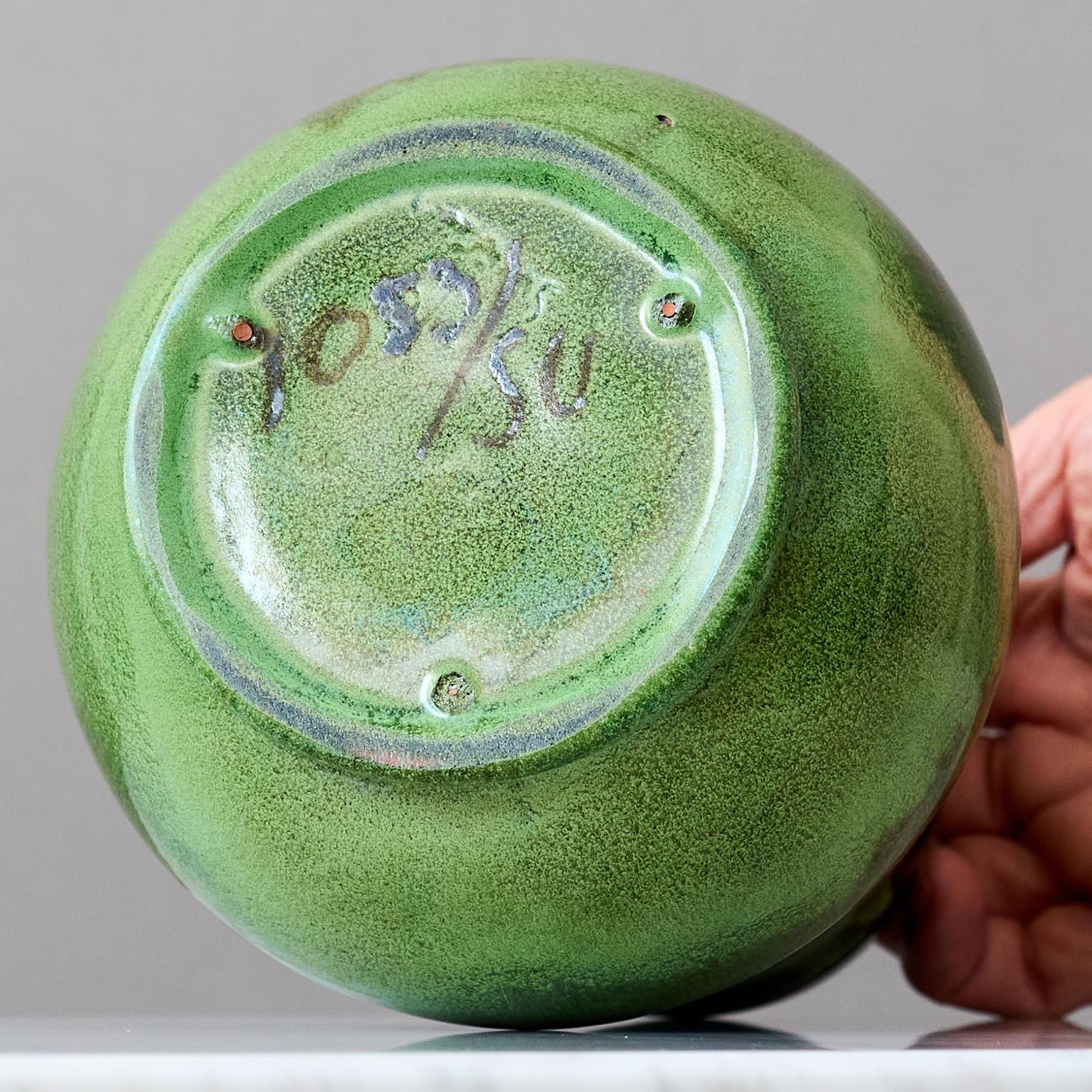 Jarrón de cerámica Art Decó verde de Erik Mornils para Nittsjo, Suecia, años 30. en venta 1