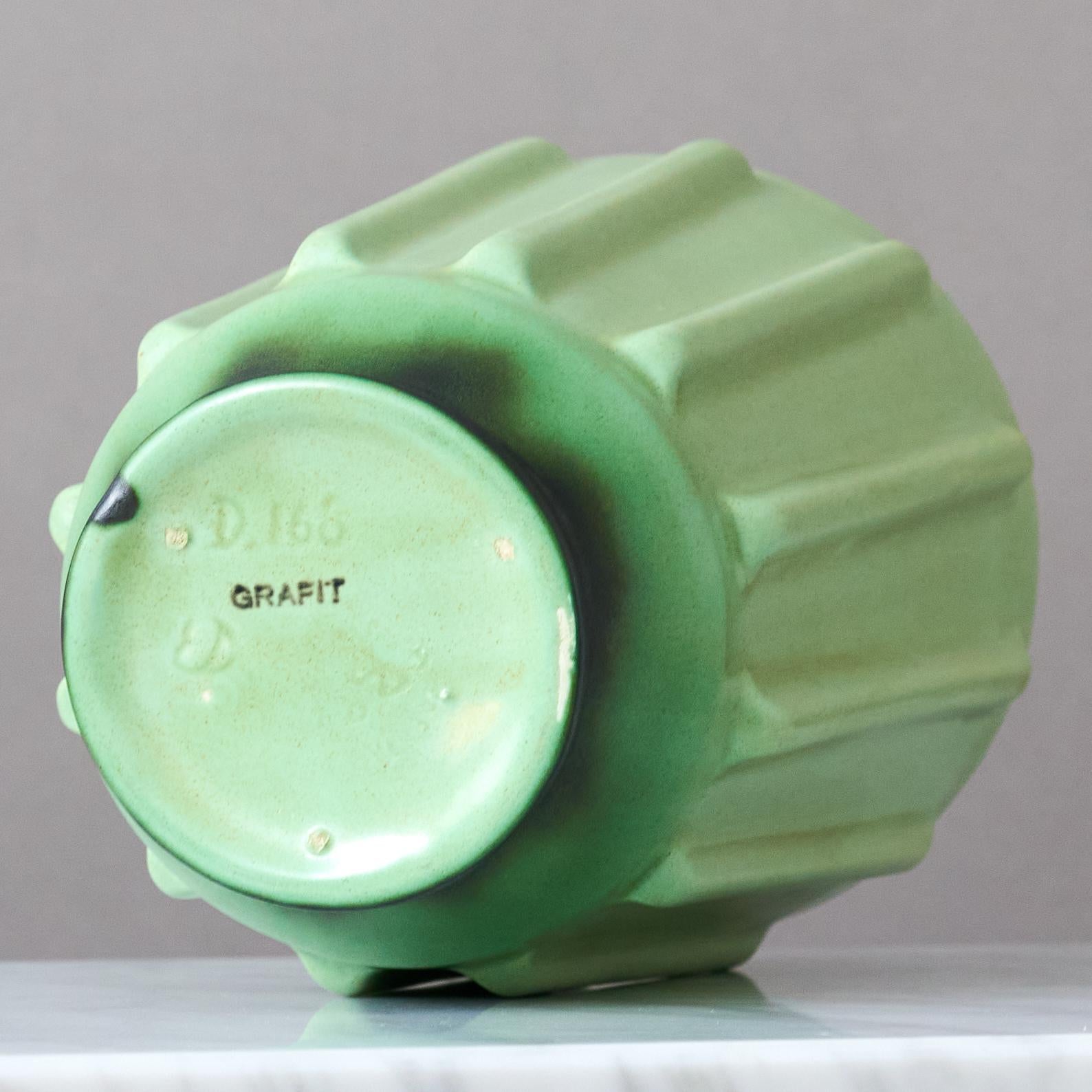 Green Art Deco Ceramic Vase by Ewald Dahlskog, Bo Fajans, Sweden, 1930s. For Sale 2