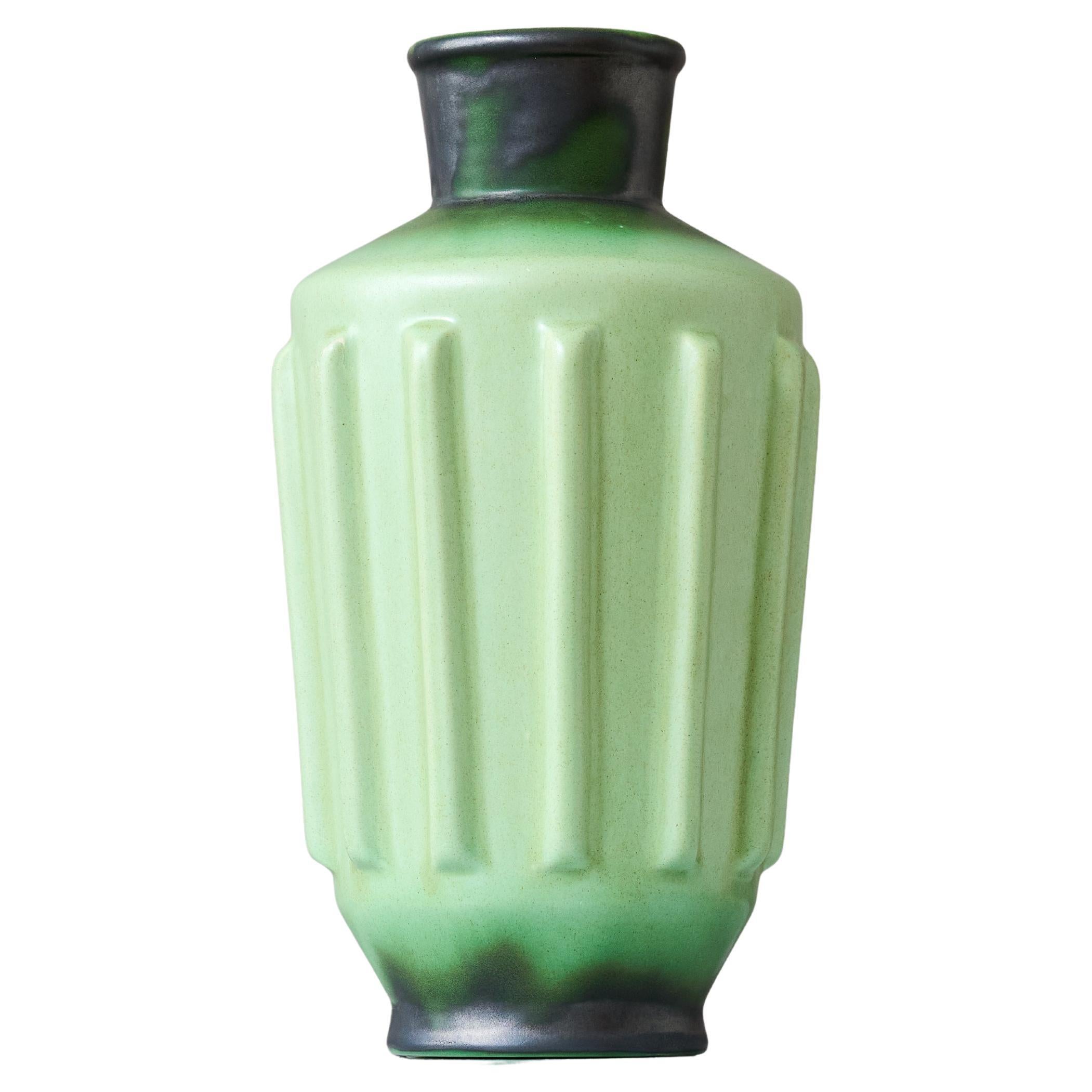 Green Art Deco Ceramic Vase by Ewald Dahlskog, Bo Fajans, Sweden, 1930s. For Sale