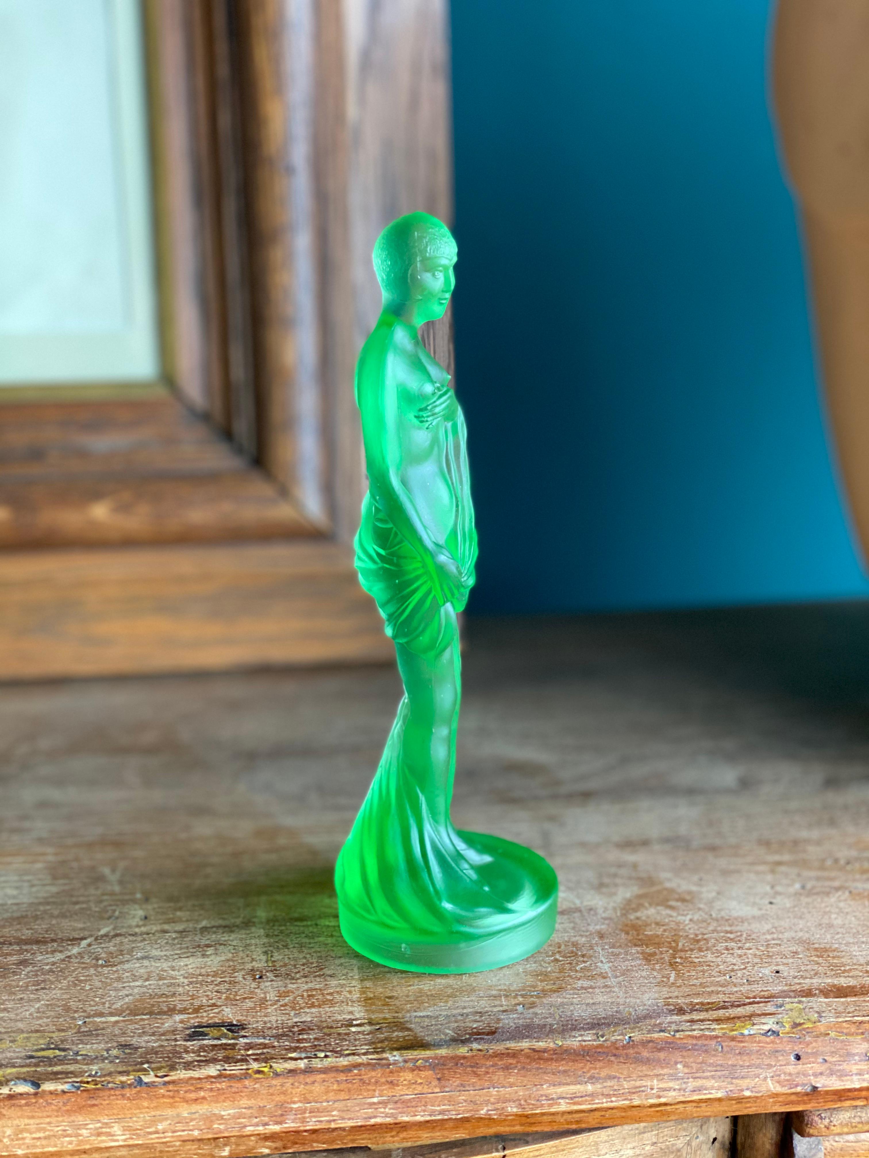 Early 20th Century Green Art Déco Glass Figurine 