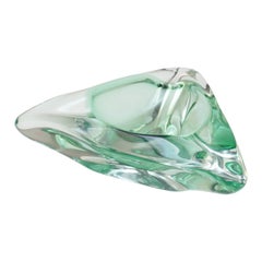 Dreieckige Schale/Vide-Poche aus grünem Kunstglas, Murano, Italien, 1960er Jahre