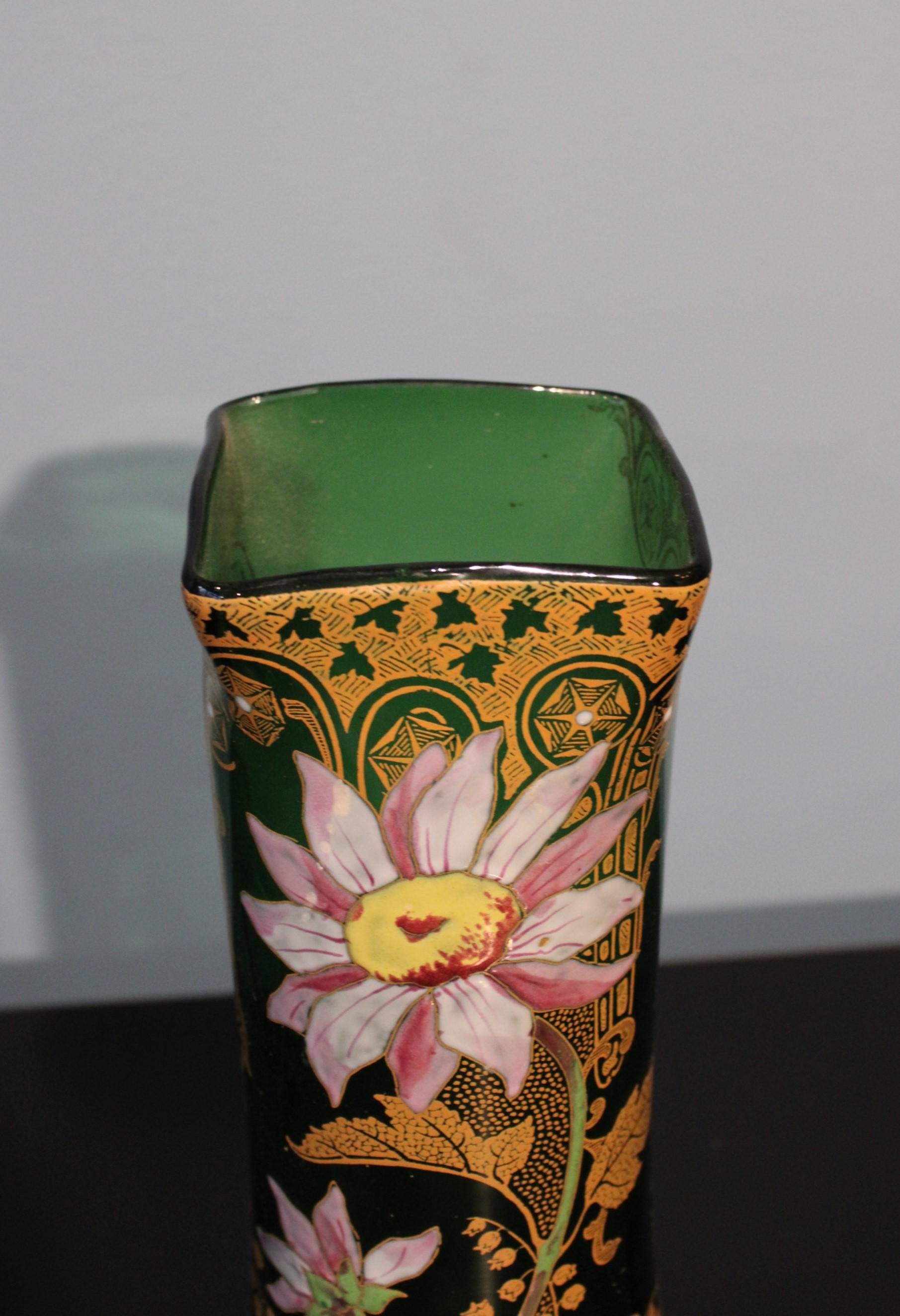 Grüne Vase aus Jugendstilglas, Legras zugeschrieben (Französisch) im Angebot