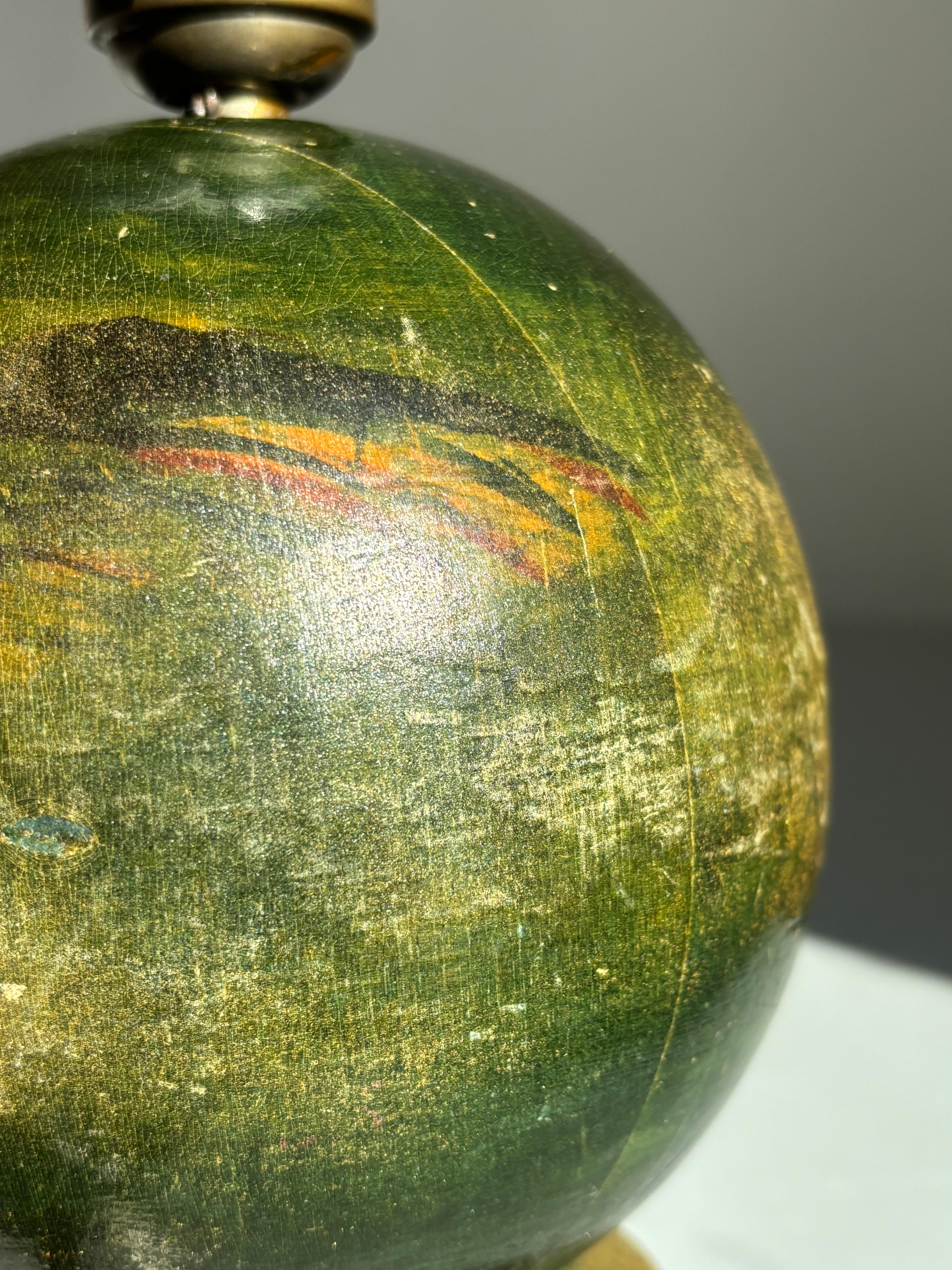 Lámpara globo decorativa de madera Art Nouveau verde con pájaros, años 20 en venta 4