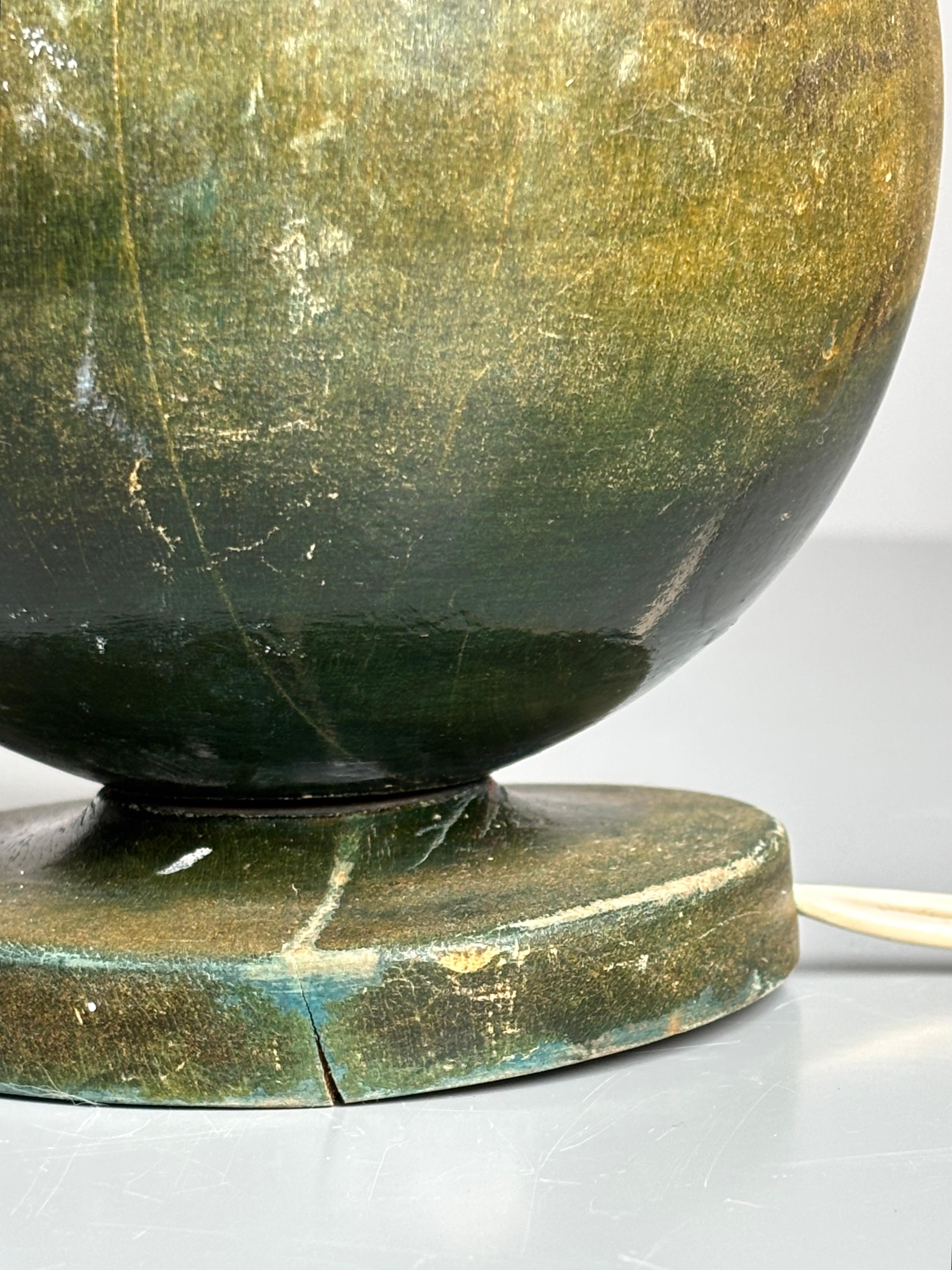 Lámpara globo decorativa de madera Art Nouveau verde con pájaros, años 20 Madera en venta