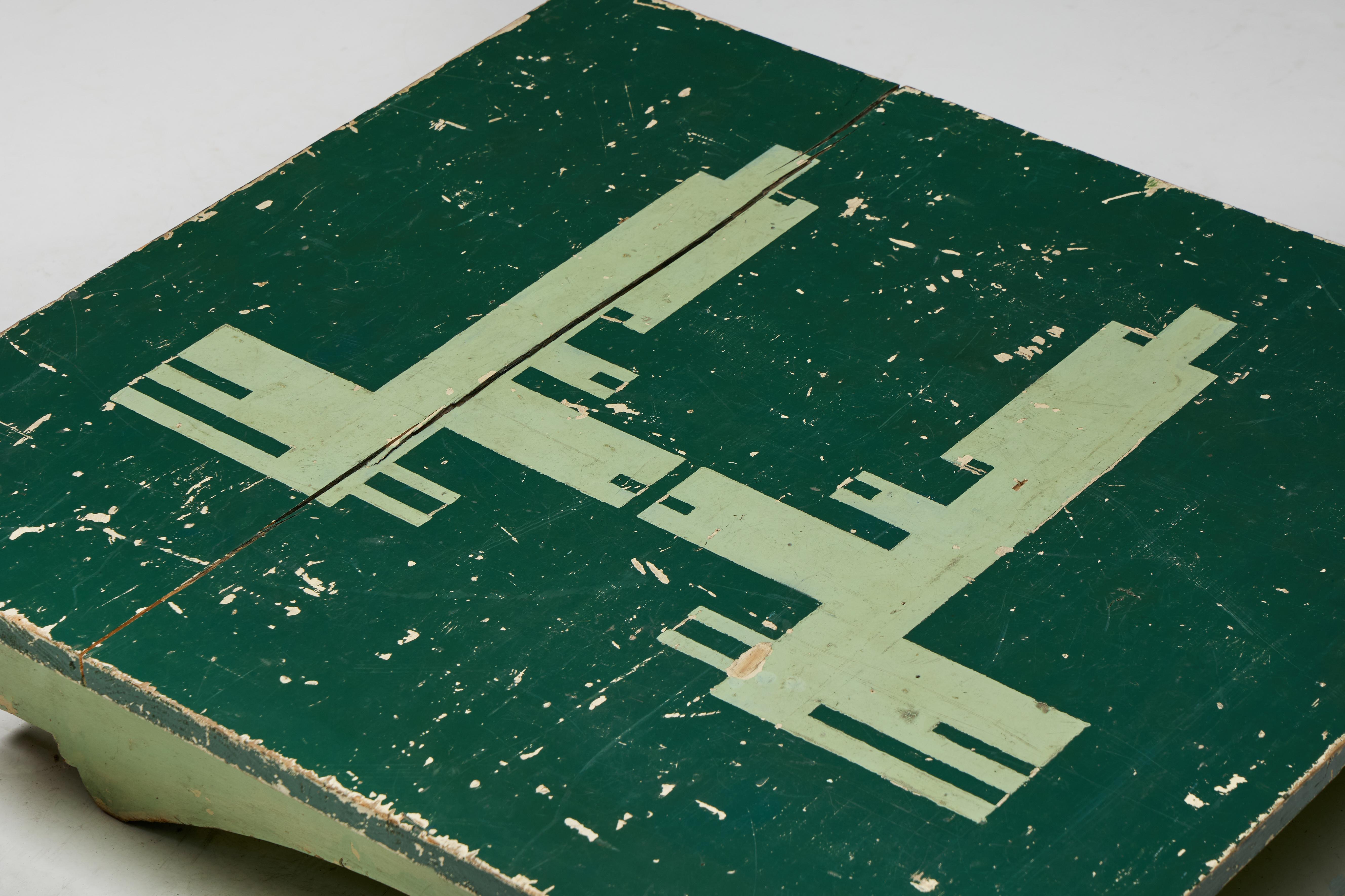Artisanat Table d'appoint Populaire vert, France, 19ème siècle en vente