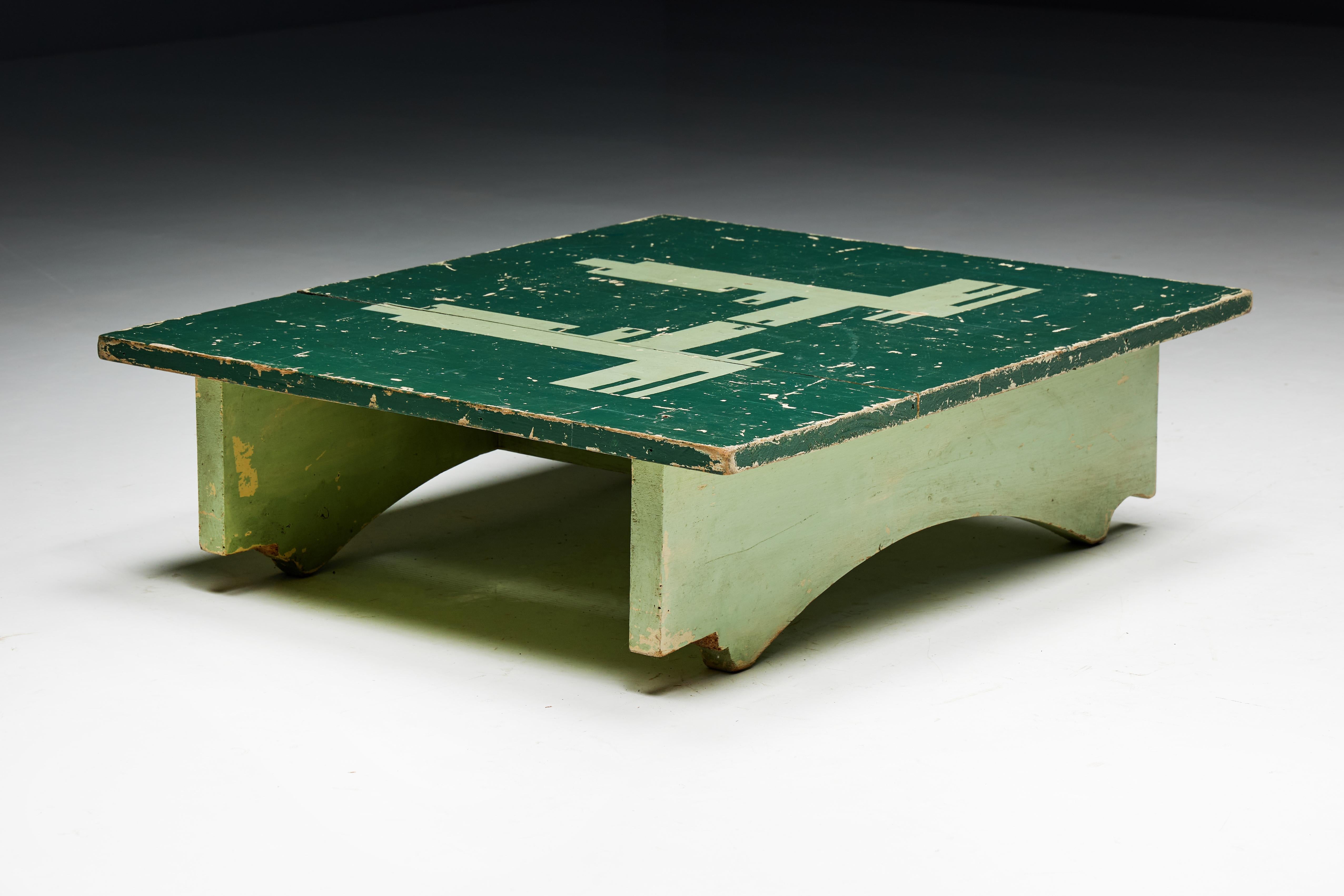 Table d'appoint Populaire vert, France, 19ème siècle Bon état - En vente à Antwerp, BE