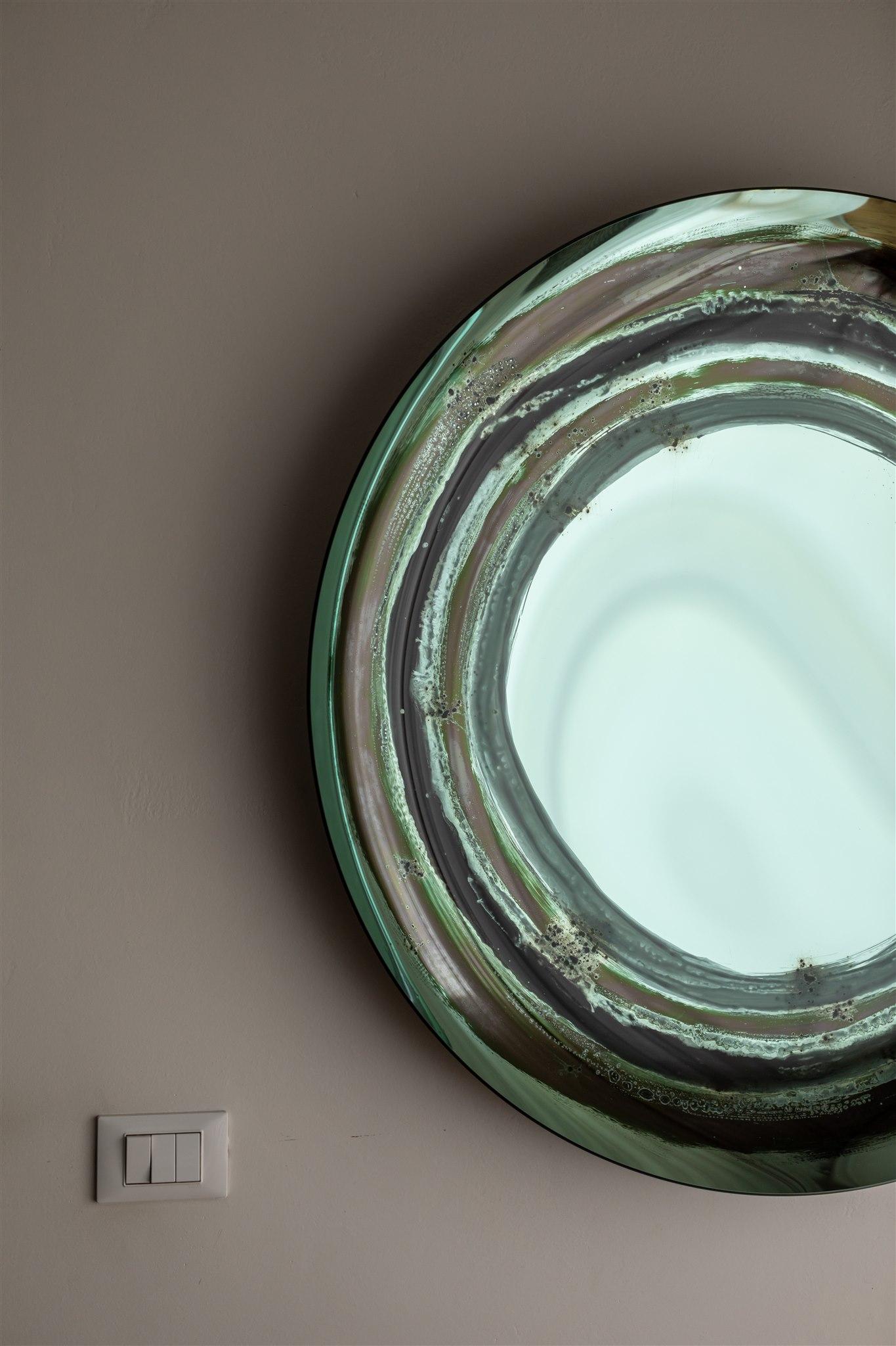 Postmoderne Miroir mural Aura vert par OOM Contemporary Glass en vente