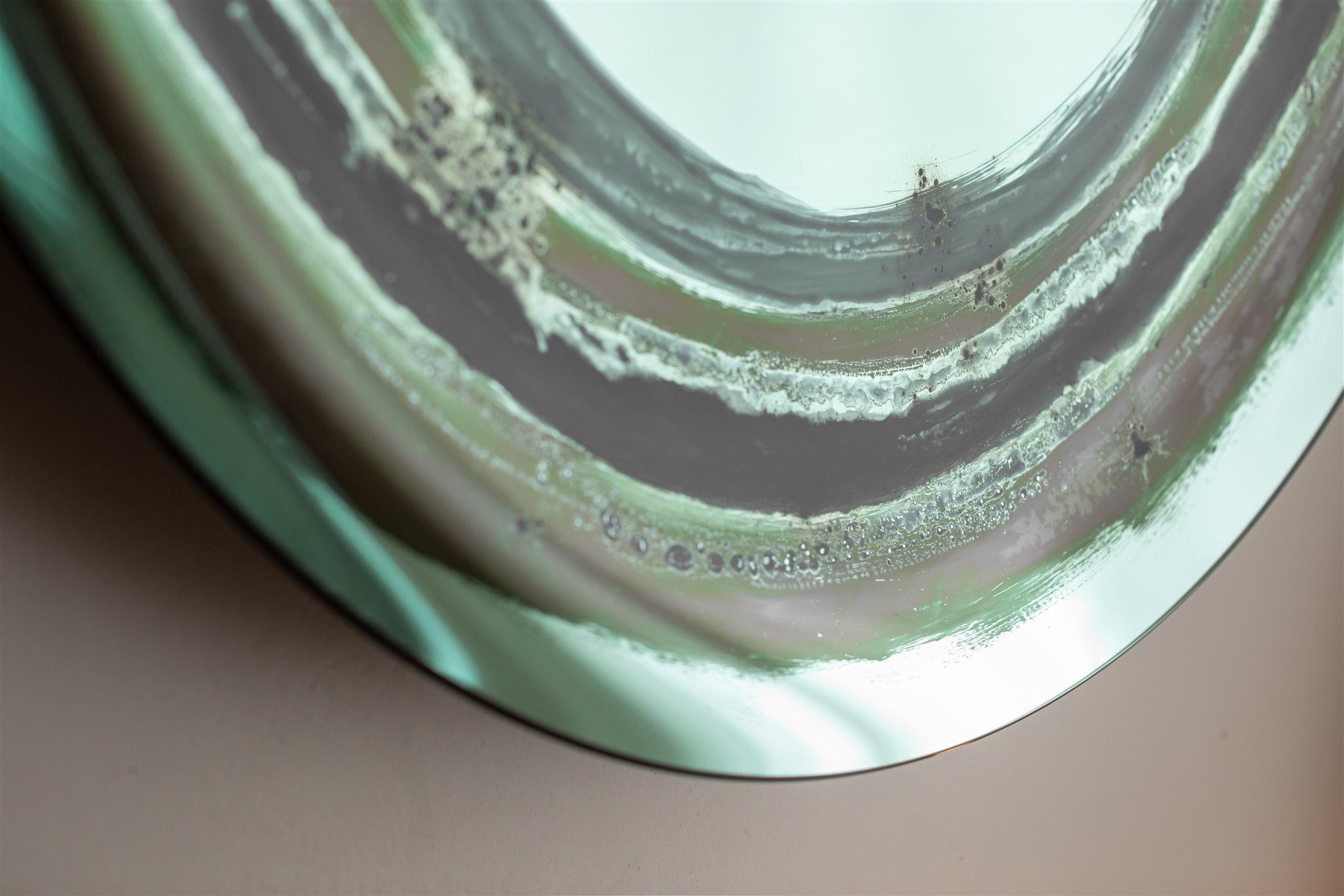 Autre Miroir mural Aura vert par OOM Contemporary Glass en vente