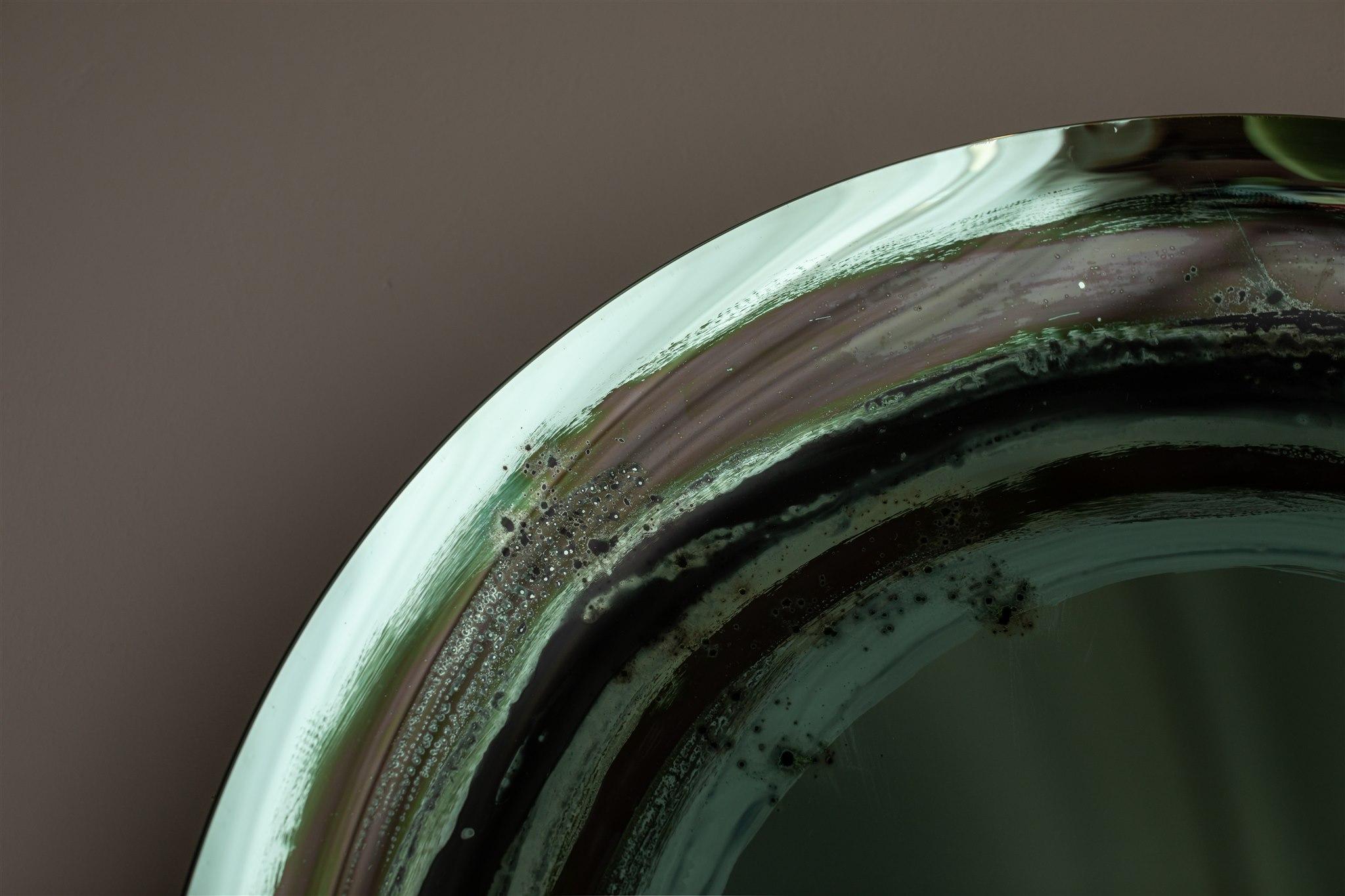 XXIe siècle et contemporain Miroir mural Aura vert par OOM Contemporary Glass en vente