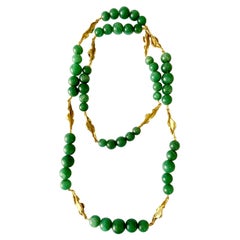 Vintage Green Aventurine 18 Karat Yellow Gold Long Necklace