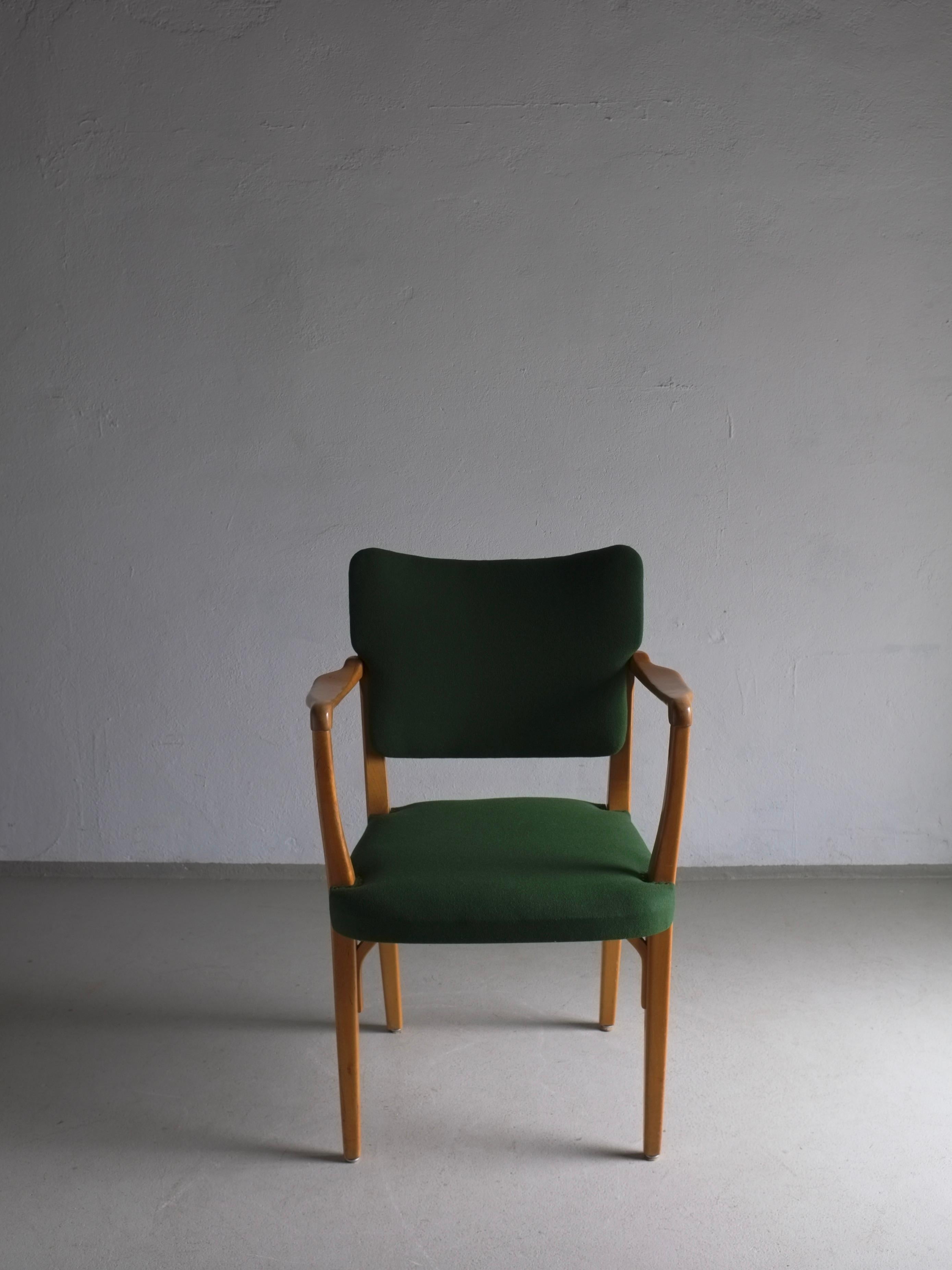 Sessel aus grünem Buchenholz, Nordiska Kompaniet, Schweden 1940er Jahre im Zustand „Gut“ im Angebot in Rīga, LV