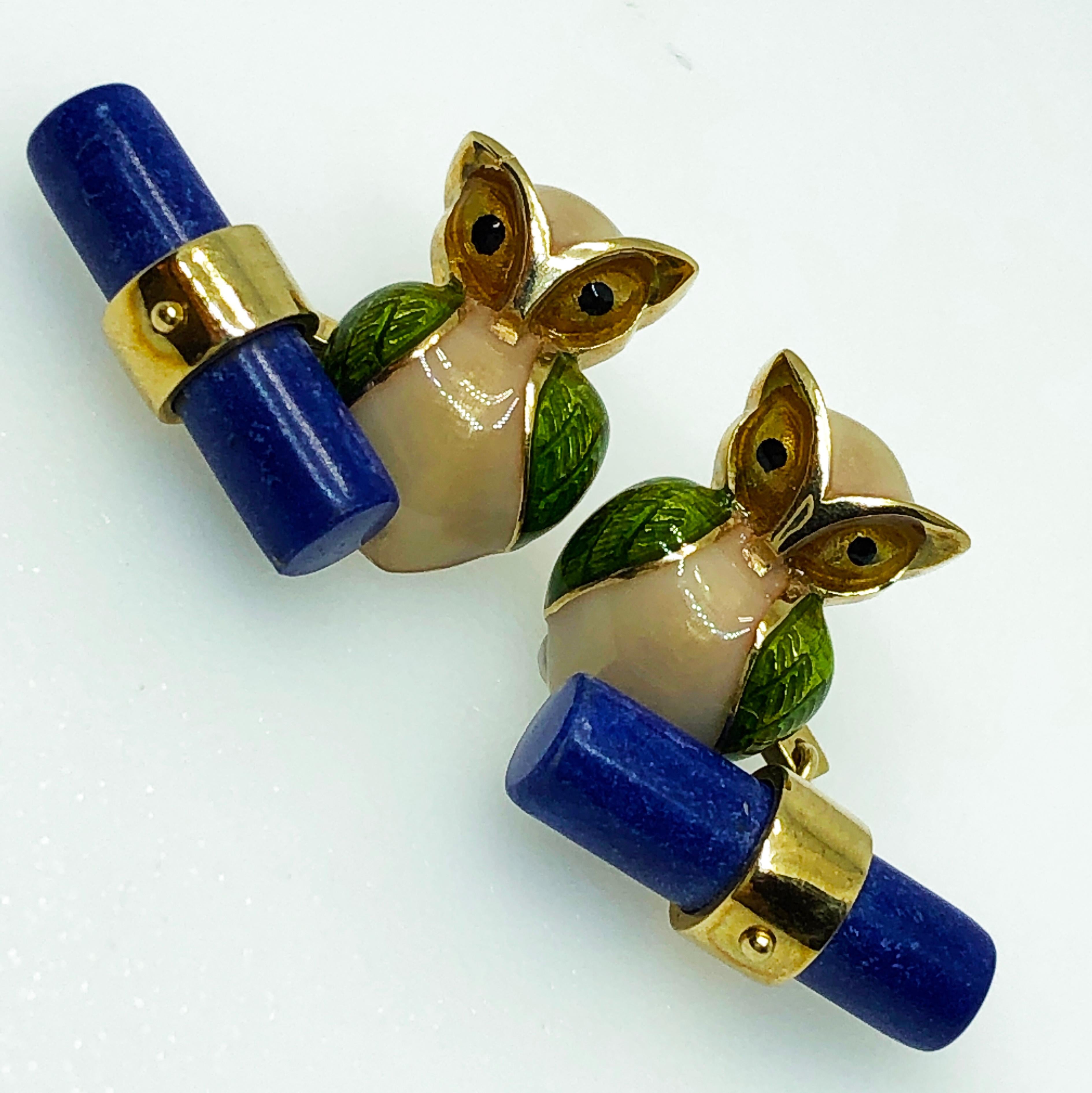 Berca Green Beige Hand Enameled Owl Shaped Lapis Baton Yellow Gold Cufflinks In New Condition For Sale In Valenza, IT