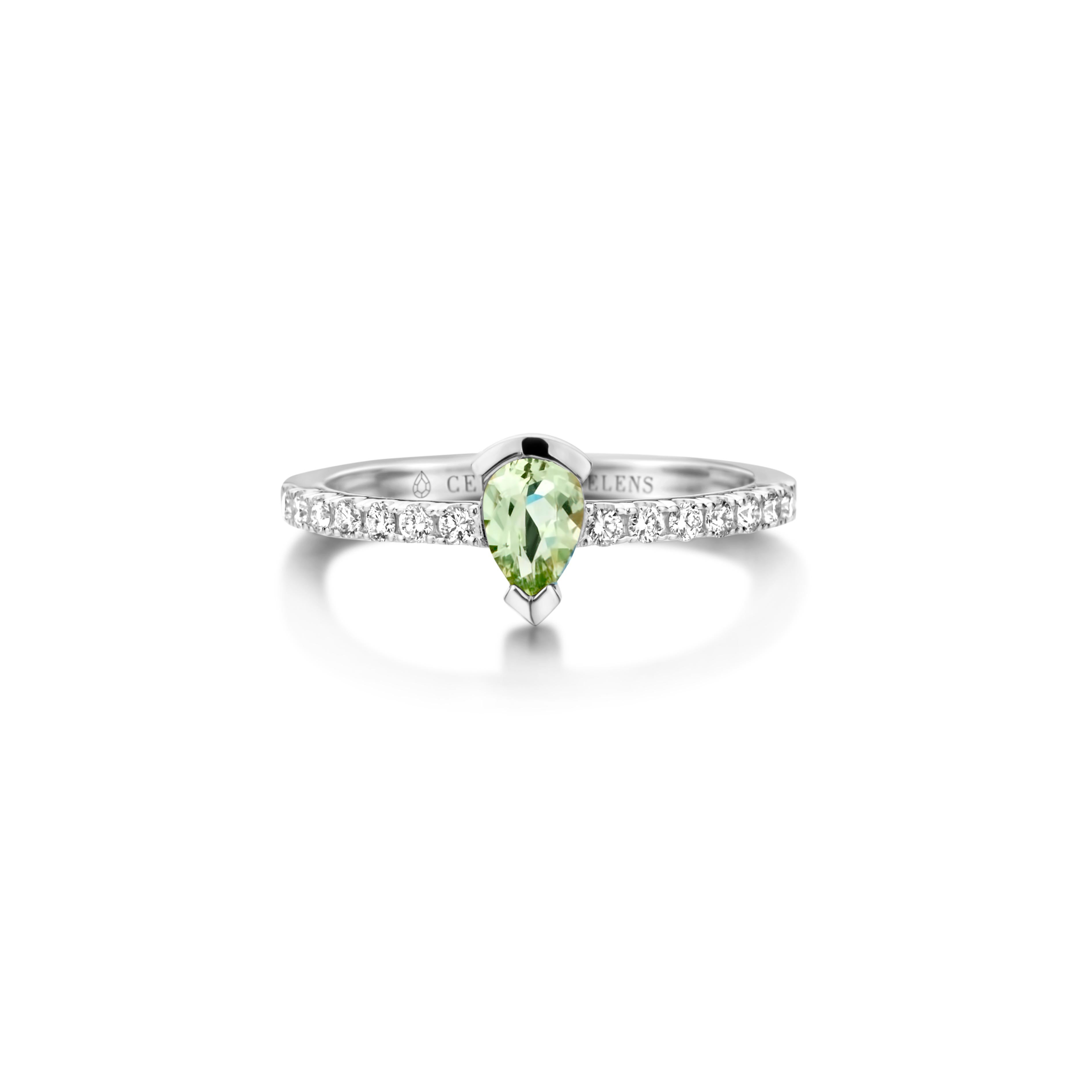 18 Karat Roségold mit grünem Beryll und Diamant  Verlobungsring (Tropfenschliff) im Angebot