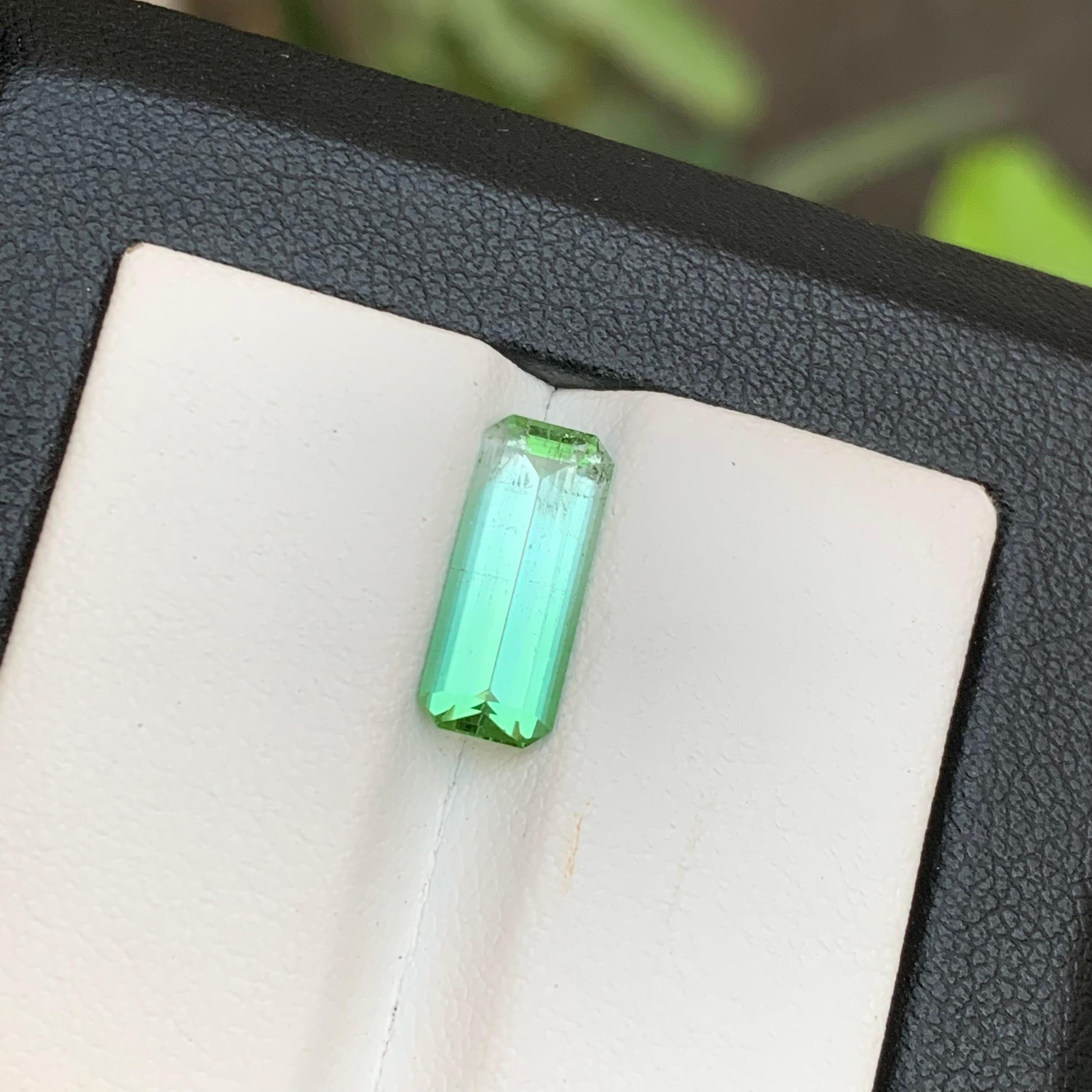 Grüner Bicolor natürlicher Turmalin Ring Edelstein 2,35 Ct Smaragdschliff für Schmuck im Angebot 1