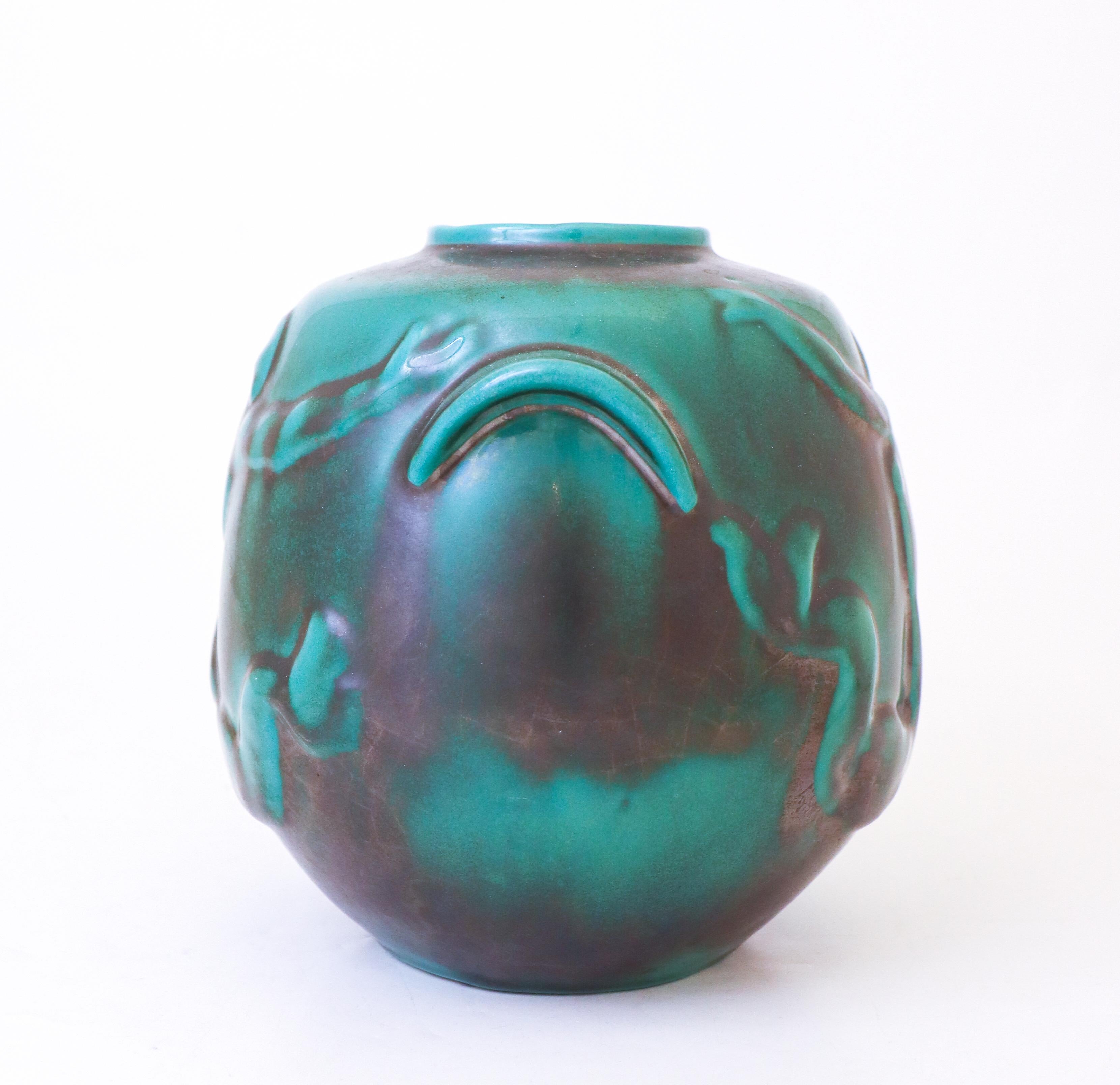 Jarrón Art Decó verde y negro, Upsala Ekeby, Suecia, década de 1940 mediados del siglo XX en venta
