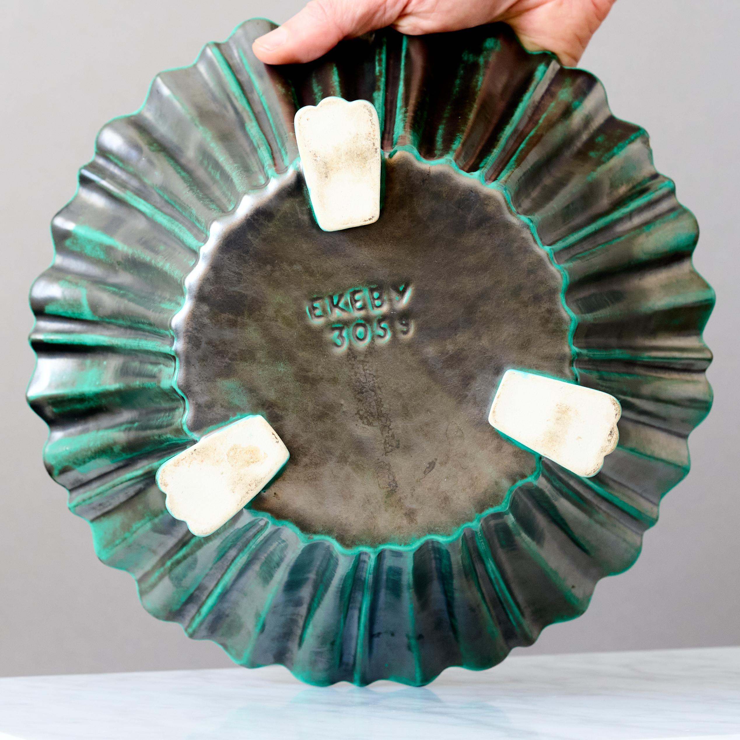 Ciotola Art Deco in ceramica verde e nera di Upsala Ekeby, Svezia, anni '30 in vendita 1