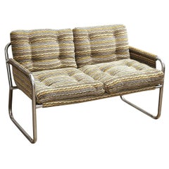 Grün, Schwarz, Weiß & Grau Zermatt Tubular Chrome Upholstered Sling-Back Settee