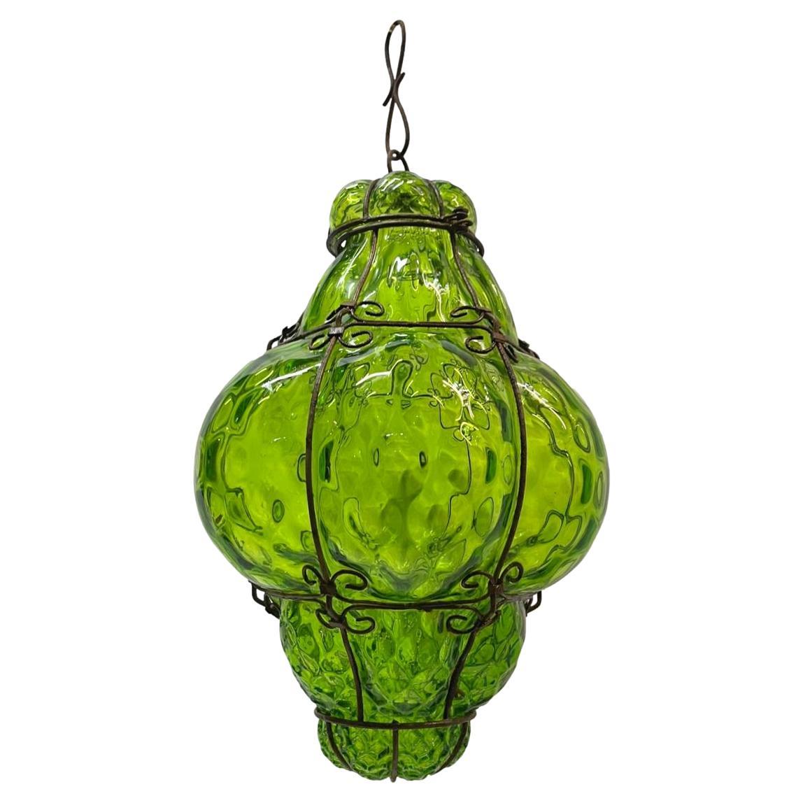 Lanterna in vetro soffiato verde
