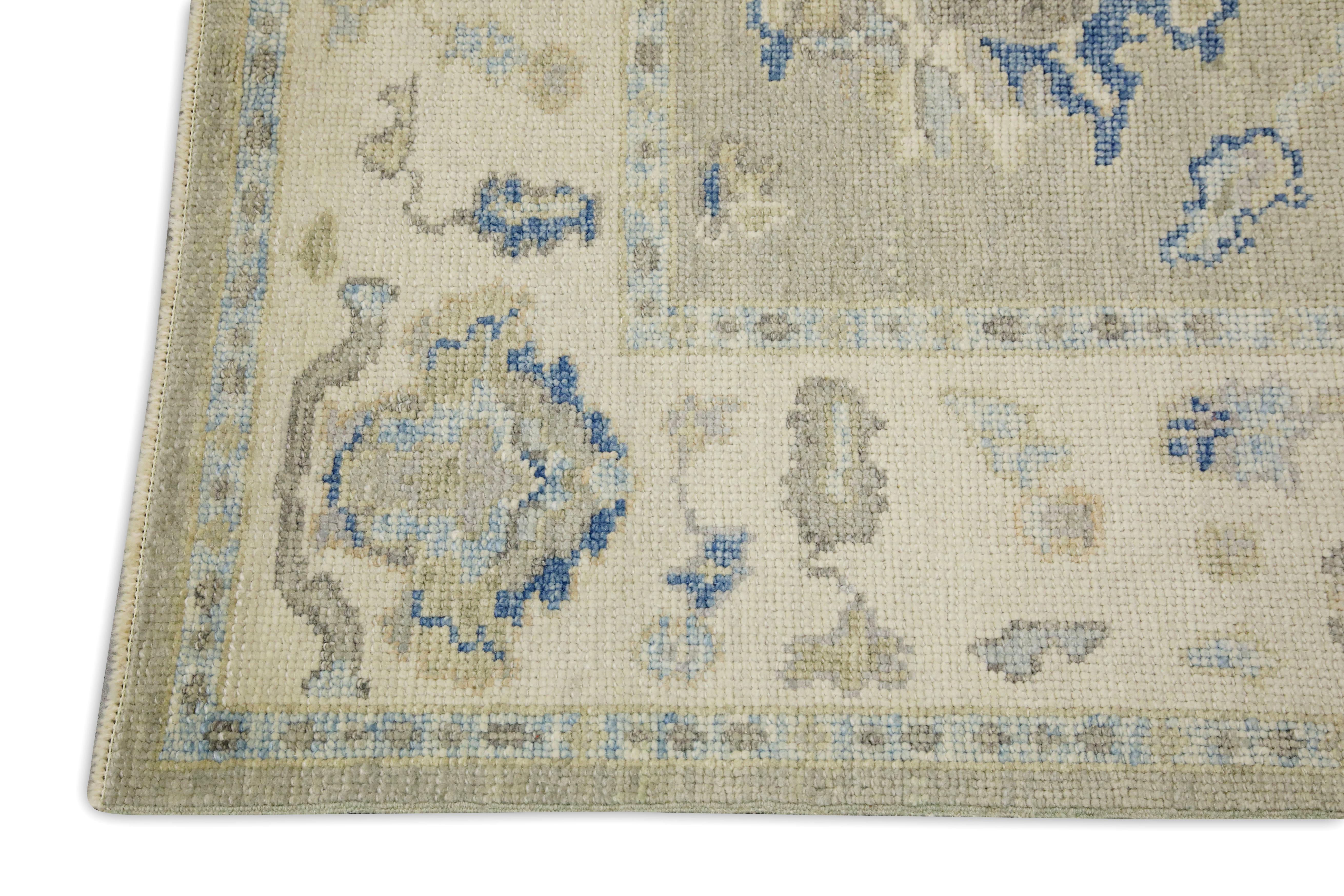 Handgewebter türkischer Oushak-Teppich aus Wolle in Grün & Blau mit Blumenmuster 3'8