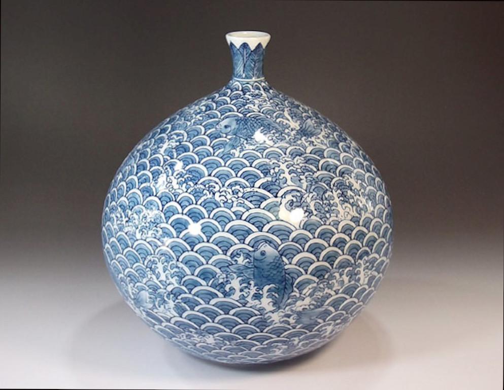 Hand-Painted Japanese Green Blue White Porcelain Vase by Contemporary Master Artist, 2 For Sale